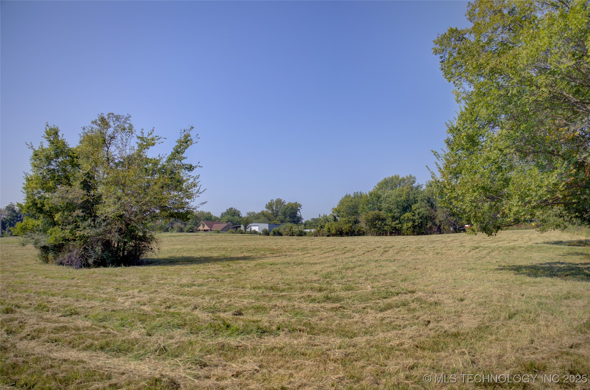 002 S 4120 Road Property Photo 4