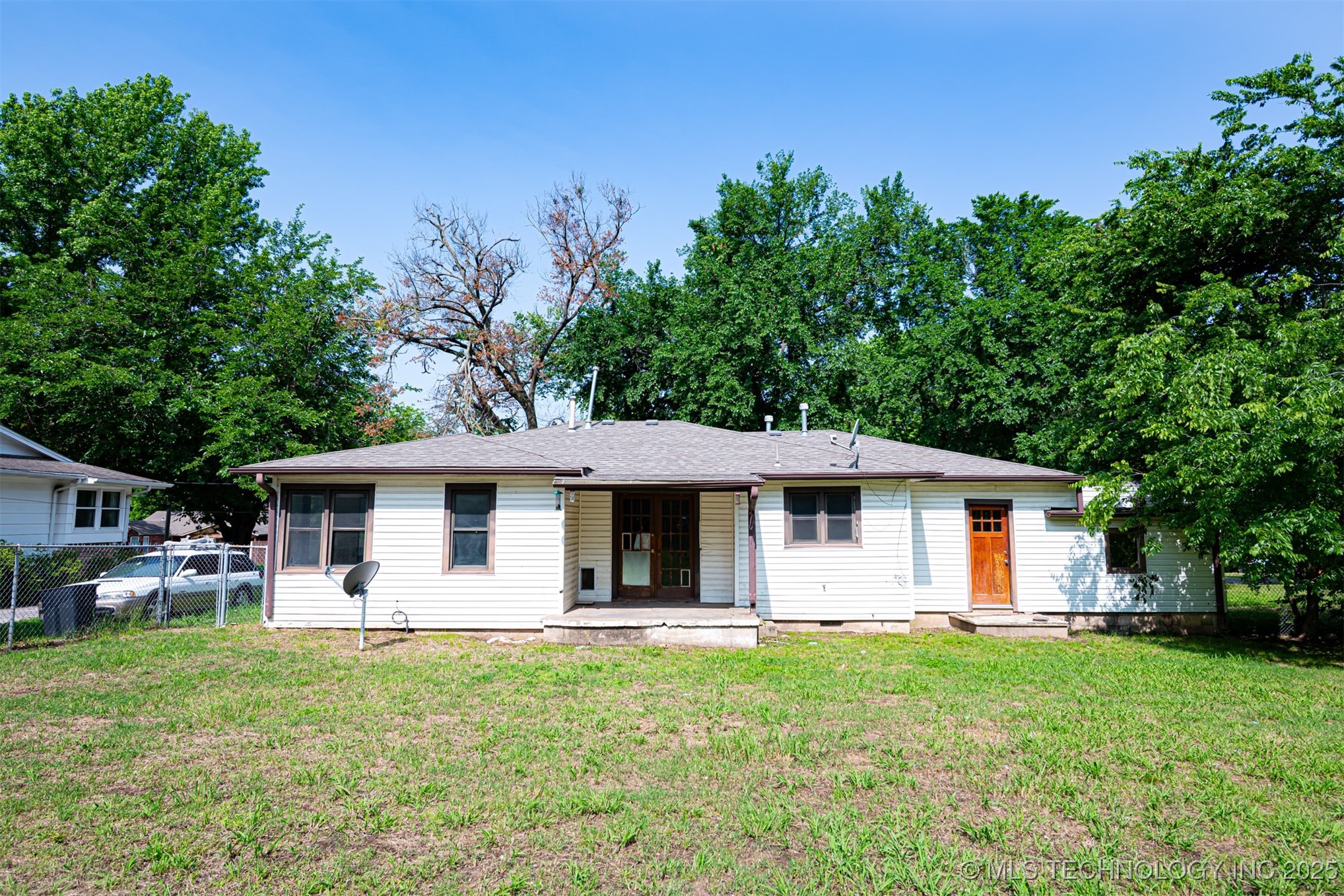 403 Delaware Avenue Property Photo 5