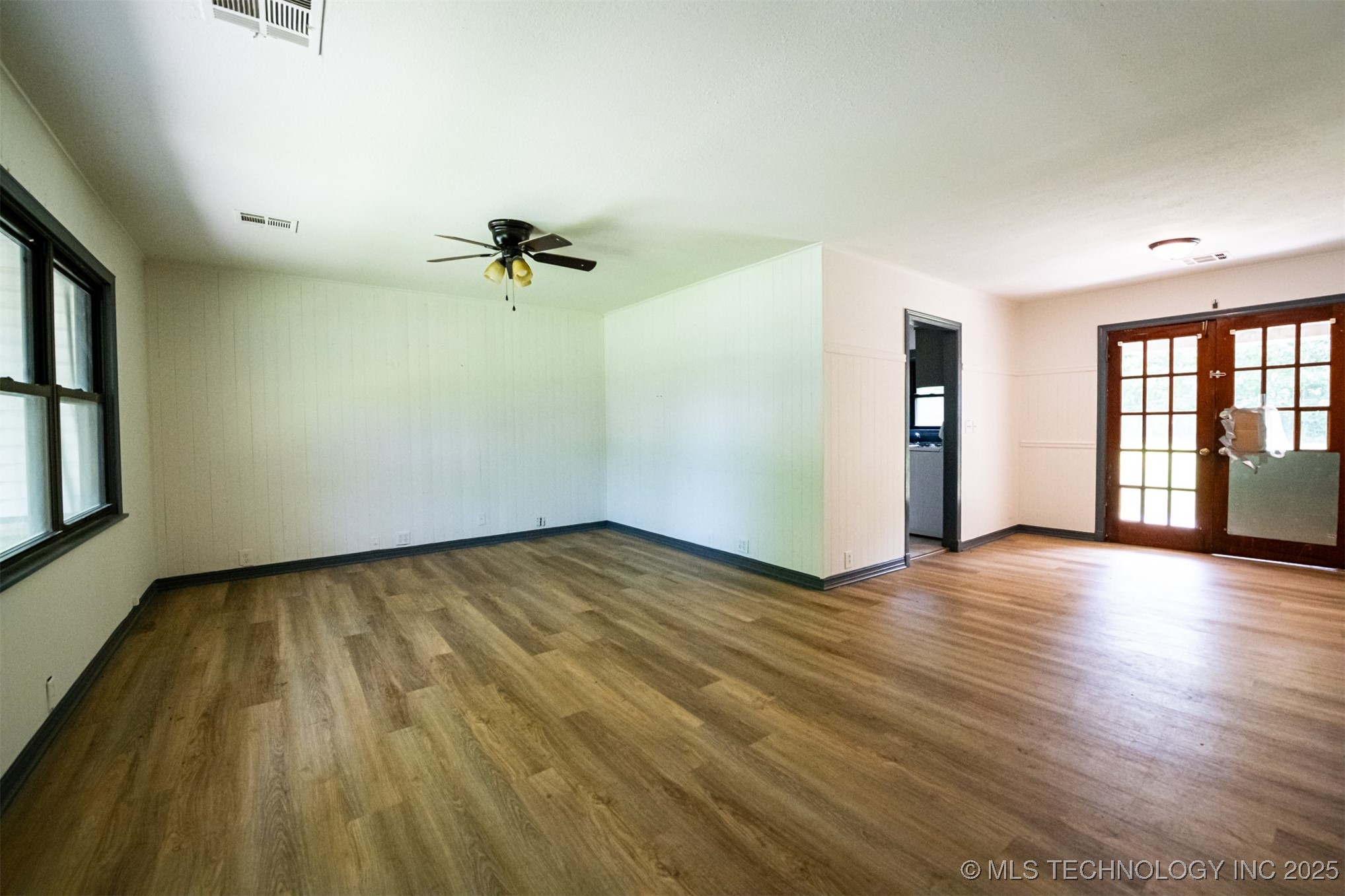 403 Delaware Avenue Property Photo 6