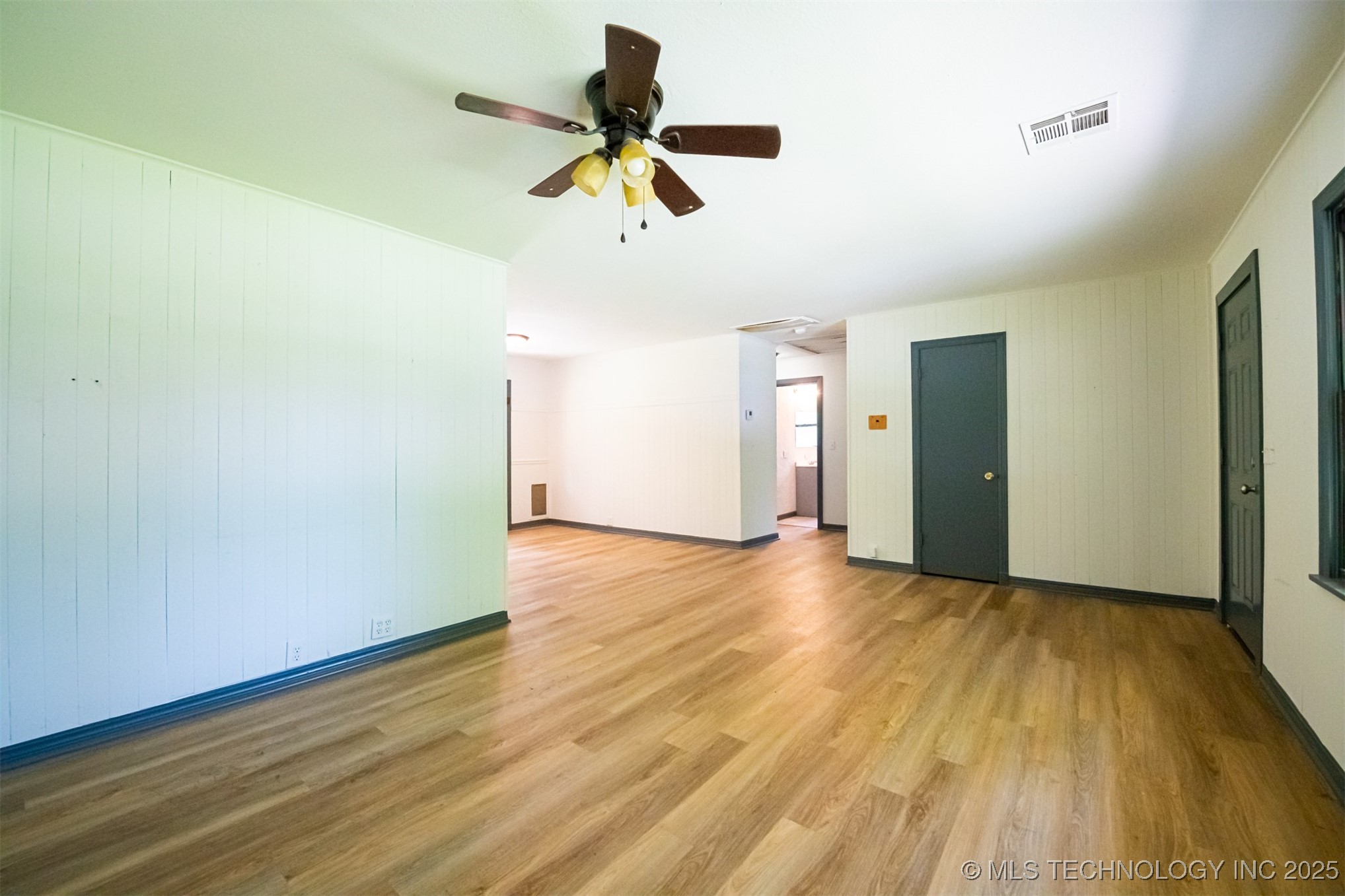 403 Delaware Avenue Property Photo 7