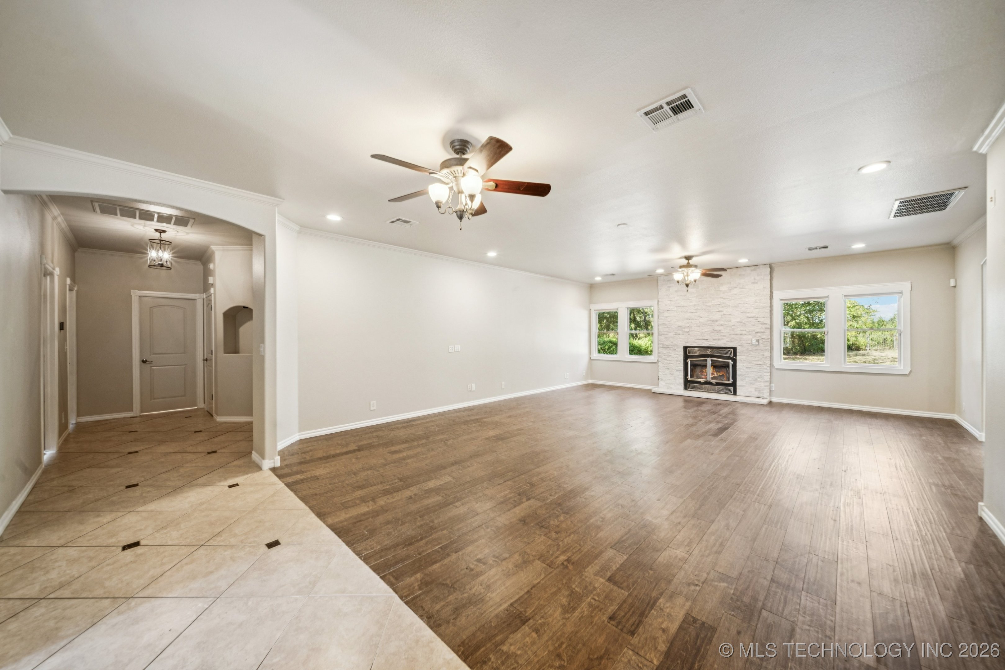 13606 S 261st East Avenue Property Photo 7