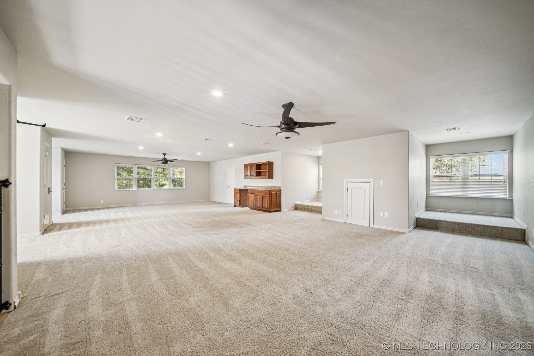 13606 S 261st East Avenue Property Photo 26