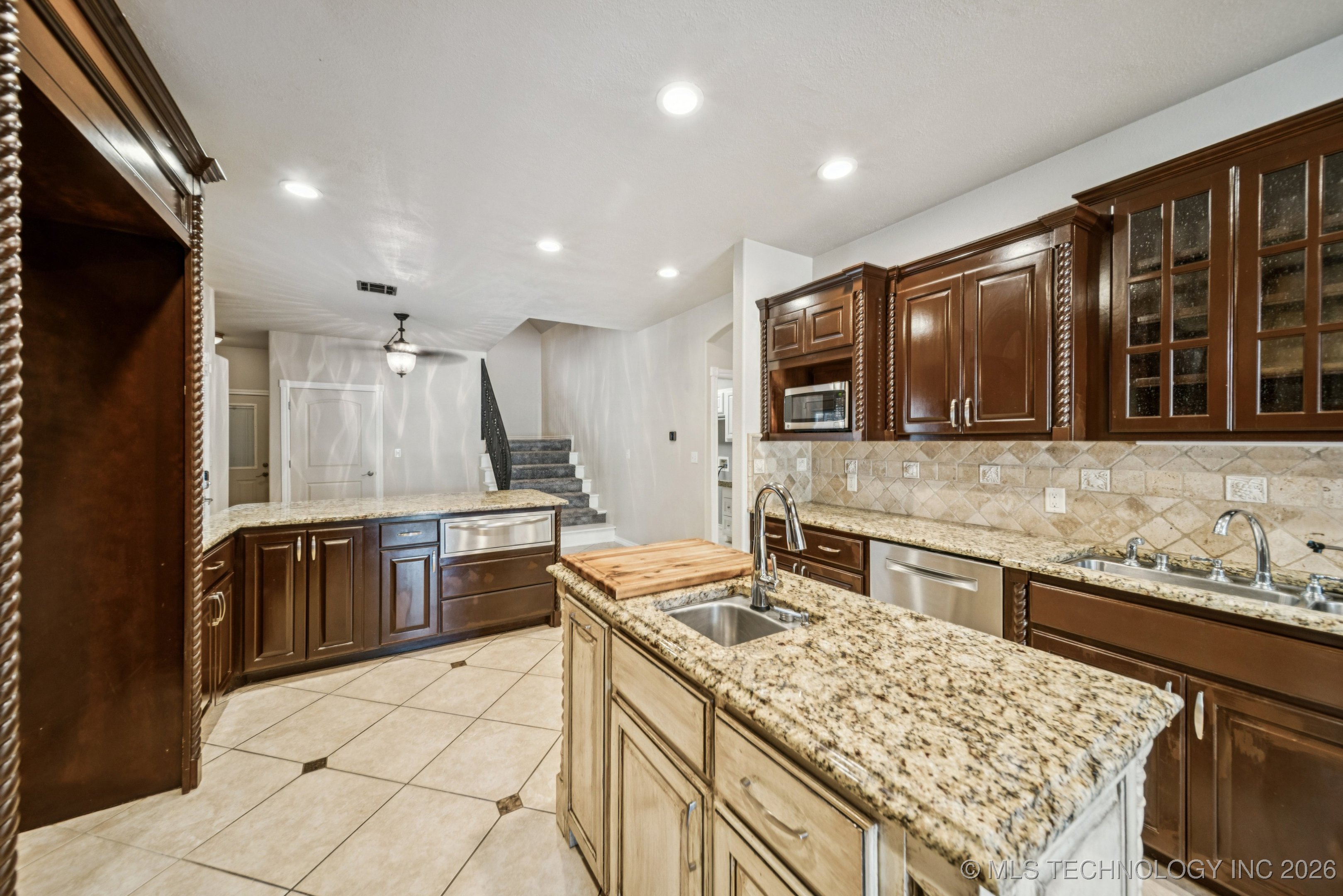 13606 S 261st East Avenue Property Photo 38