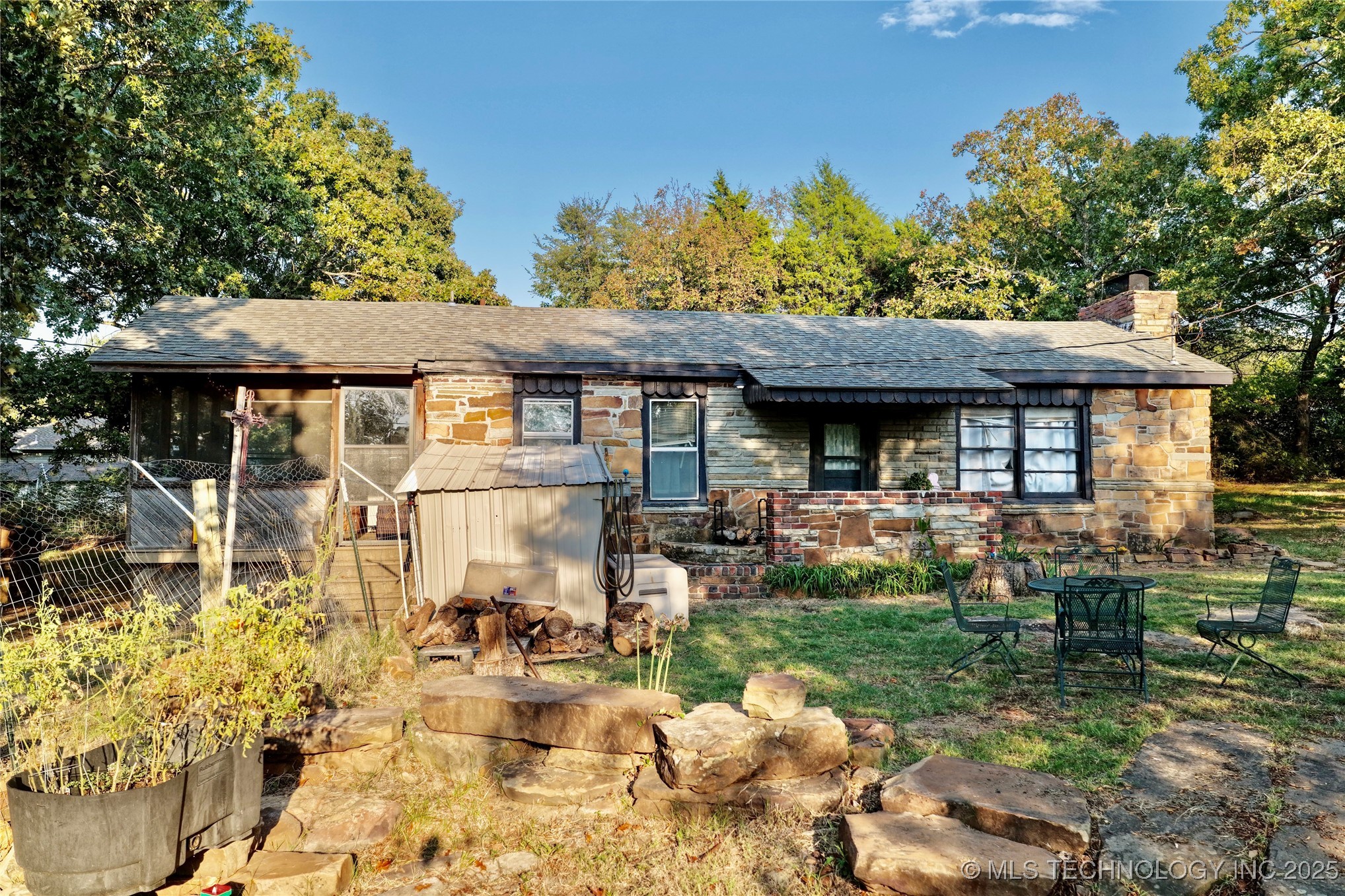 108 Patricia Property Photo 1