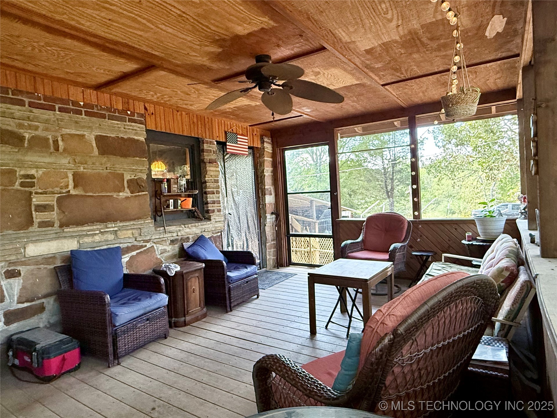 108 Patricia Property Photo 3