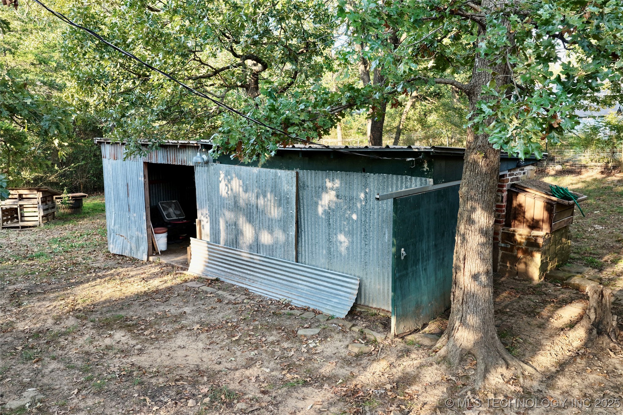 108 Patricia Property Photo 33