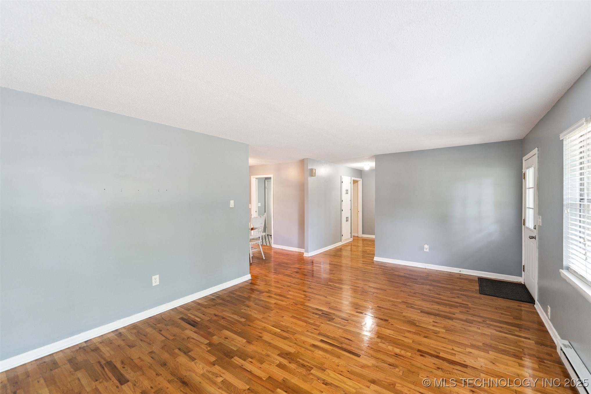 1425 Wood Street Property Photo 6