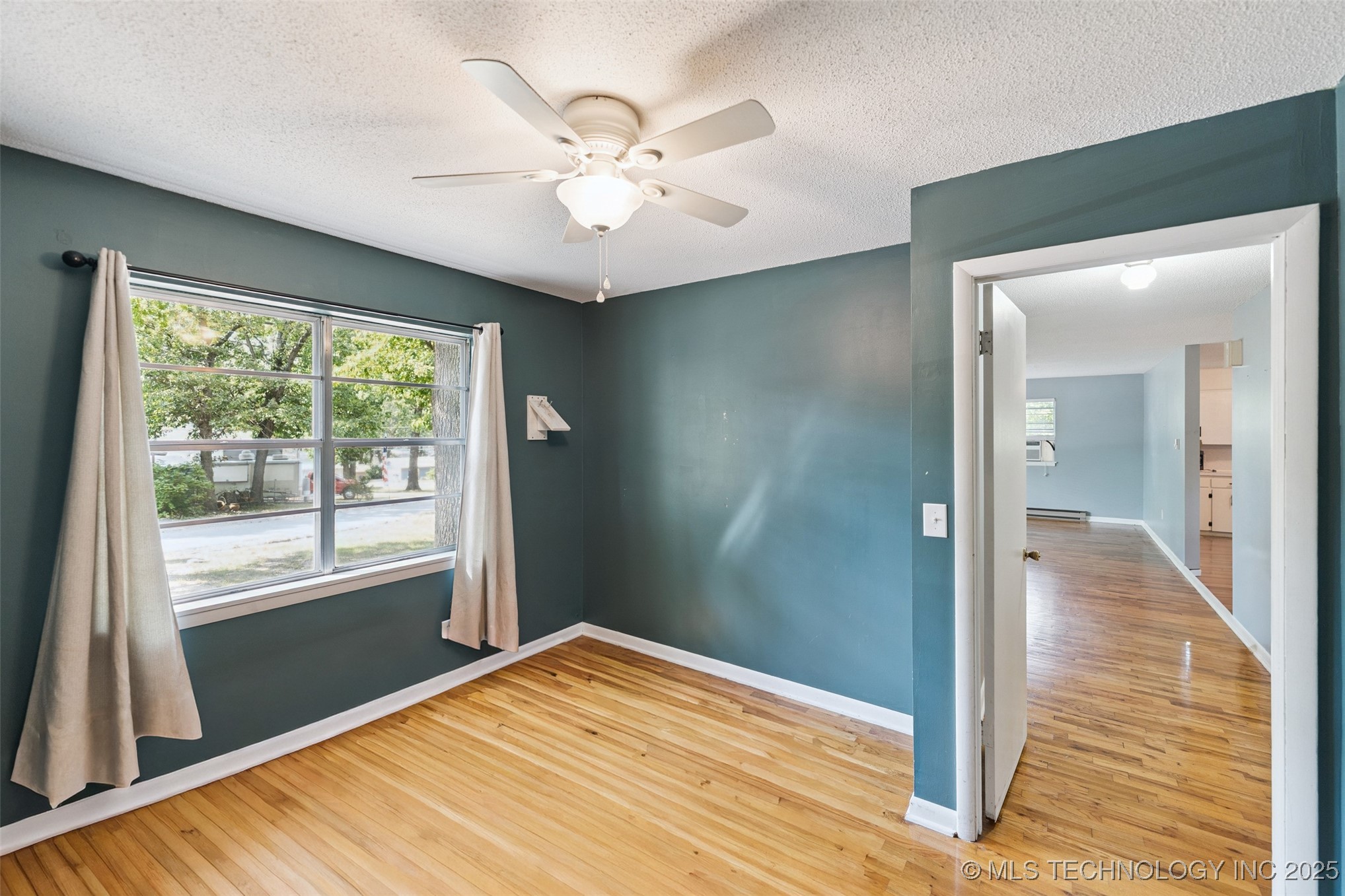 1425 Wood Street Property Photo 16