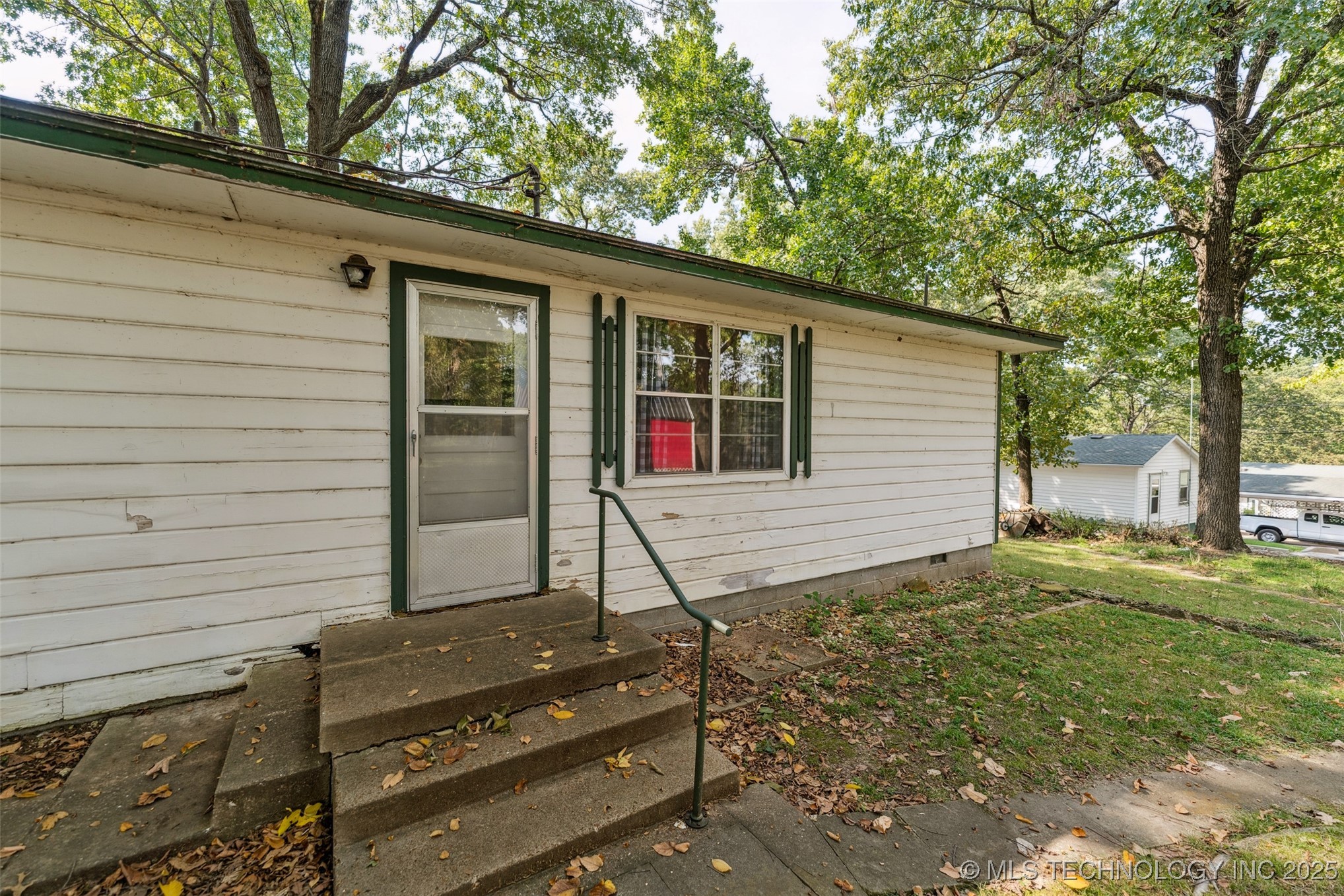 1425 Wood Street Property Photo 17