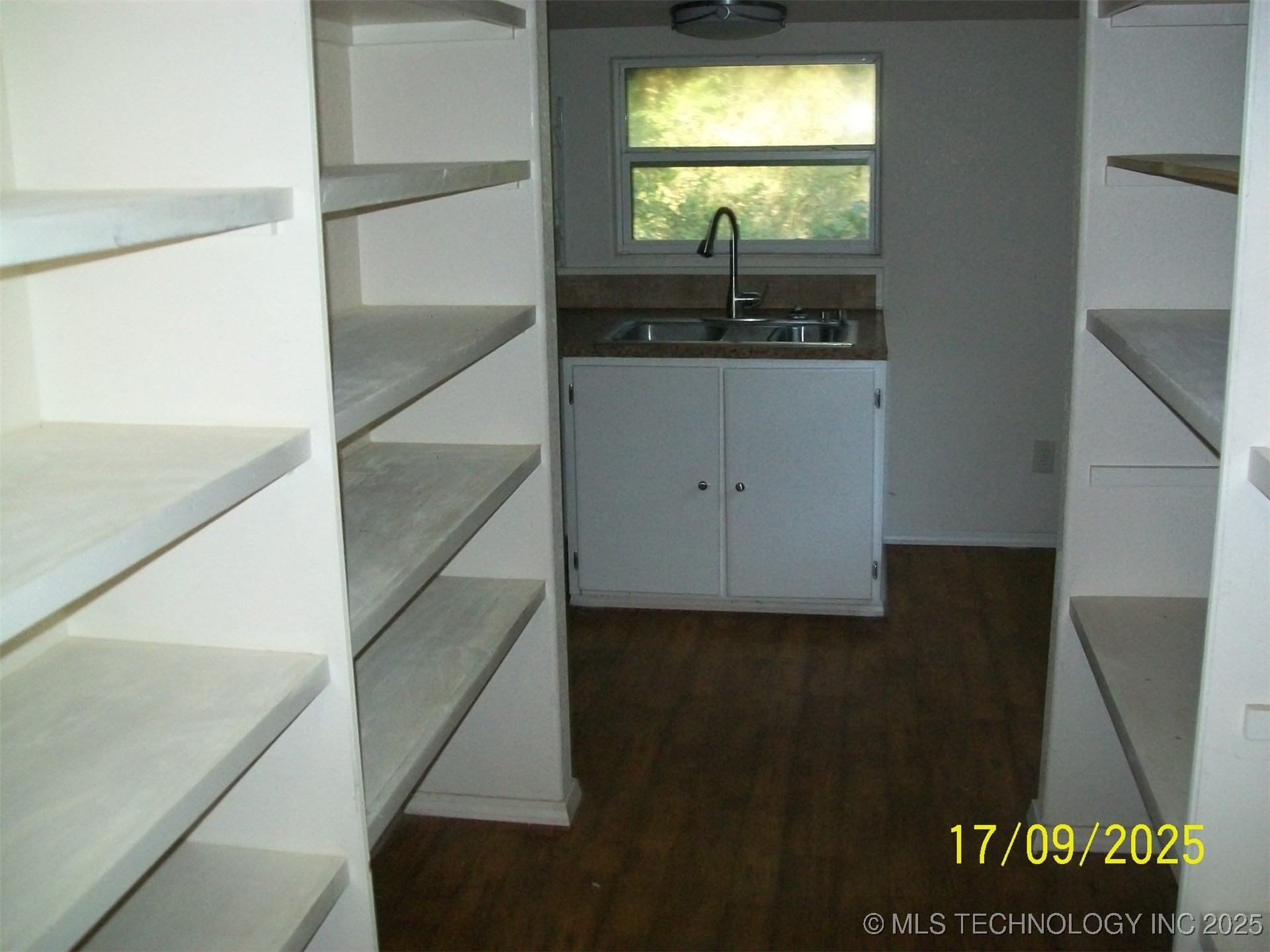 6026 S Appaloosa Property Photo 9