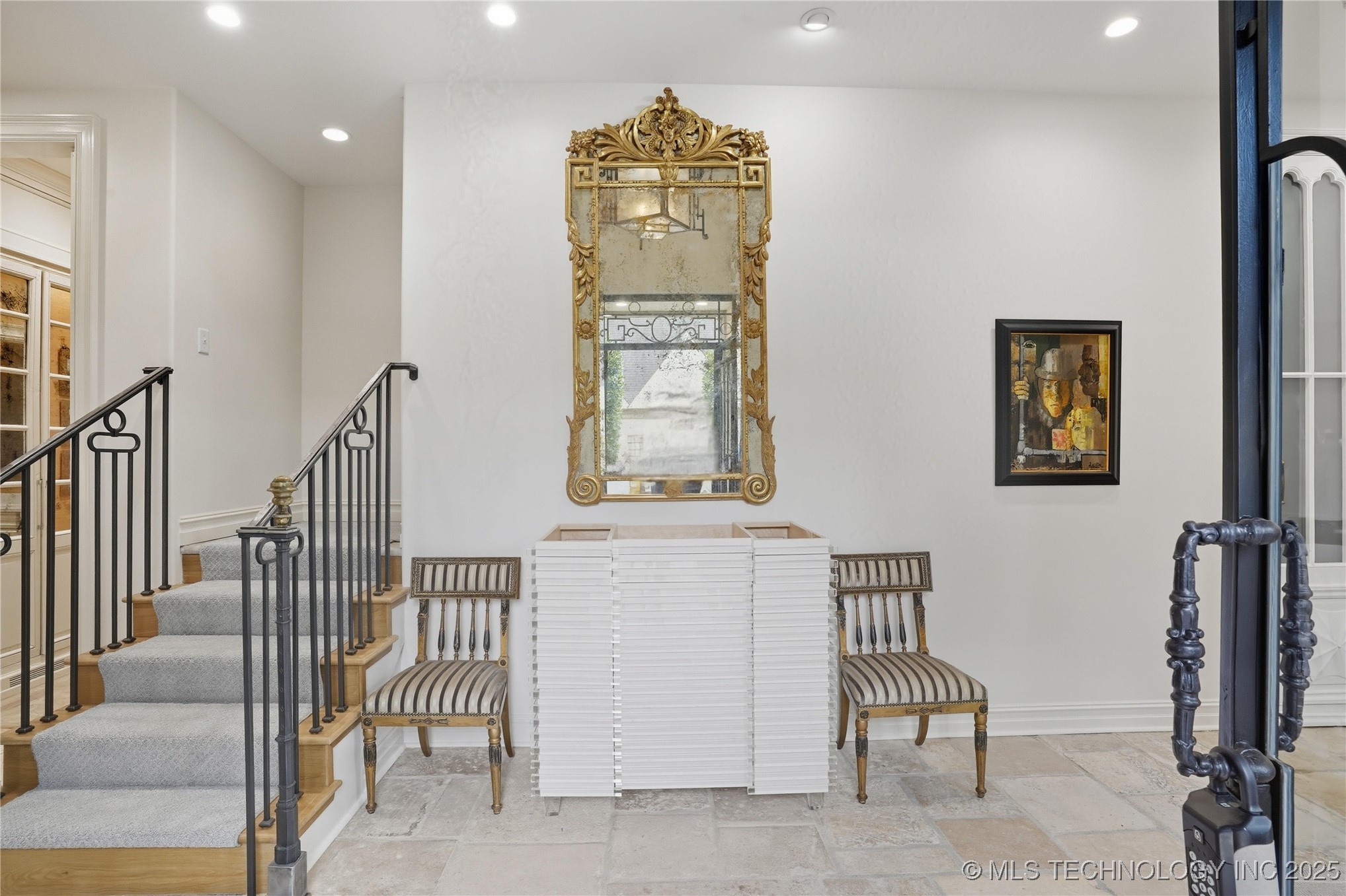 3456 S Atlanta Place Property Photo 3