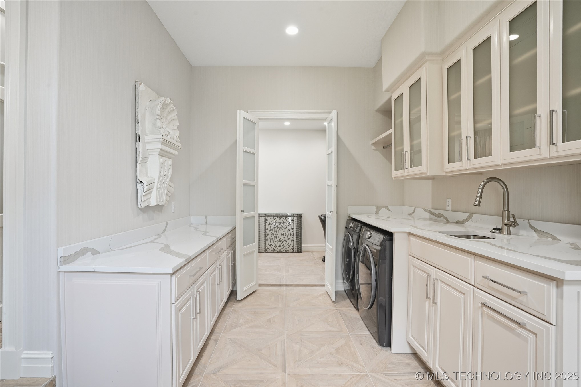 3456 S Atlanta Place Property Photo 28