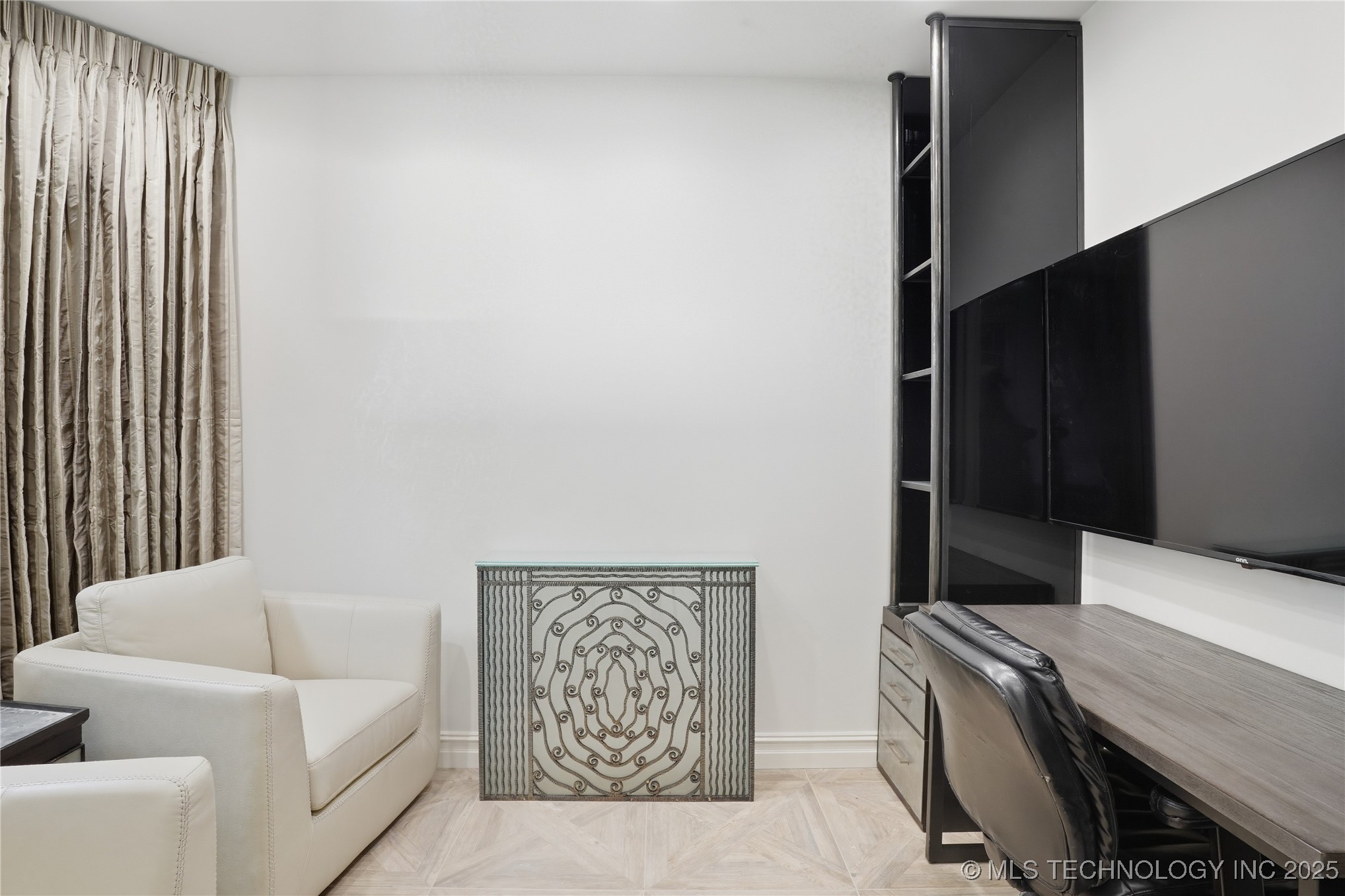 3456 S Atlanta Place Property Photo 29