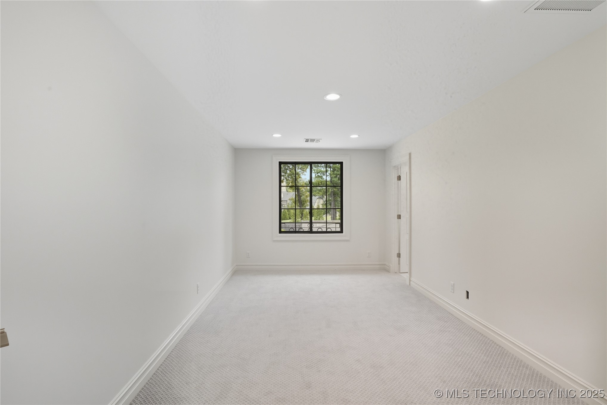 3456 S Atlanta Place Property Photo 35