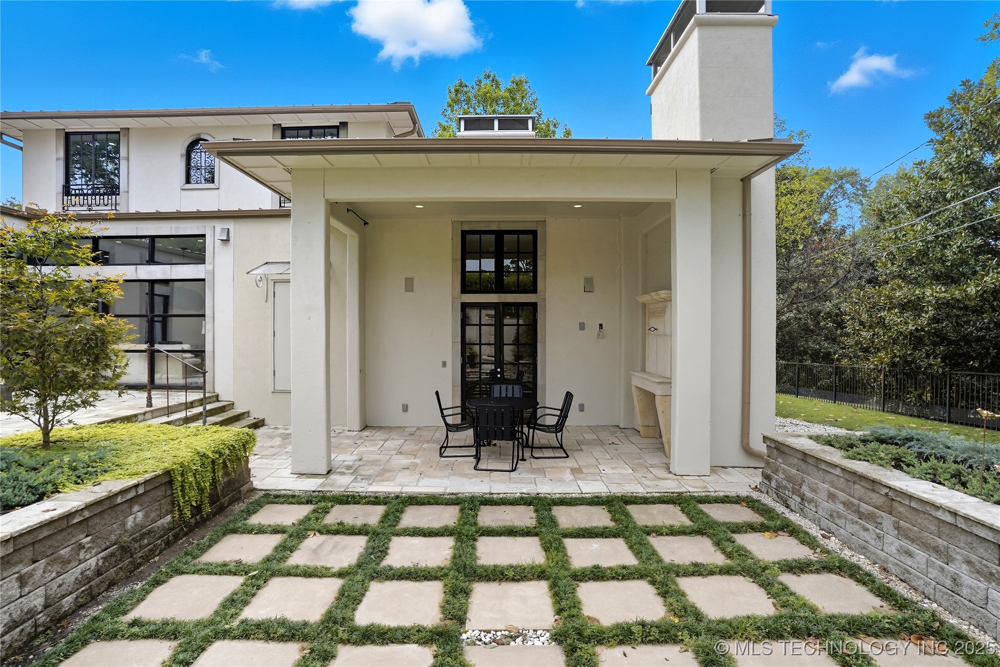 3456 S Atlanta Place Property Photo 46