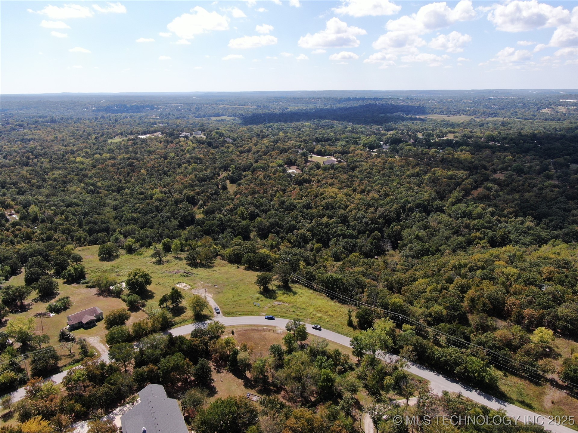 5672 W Hilton Road Property Photo 1