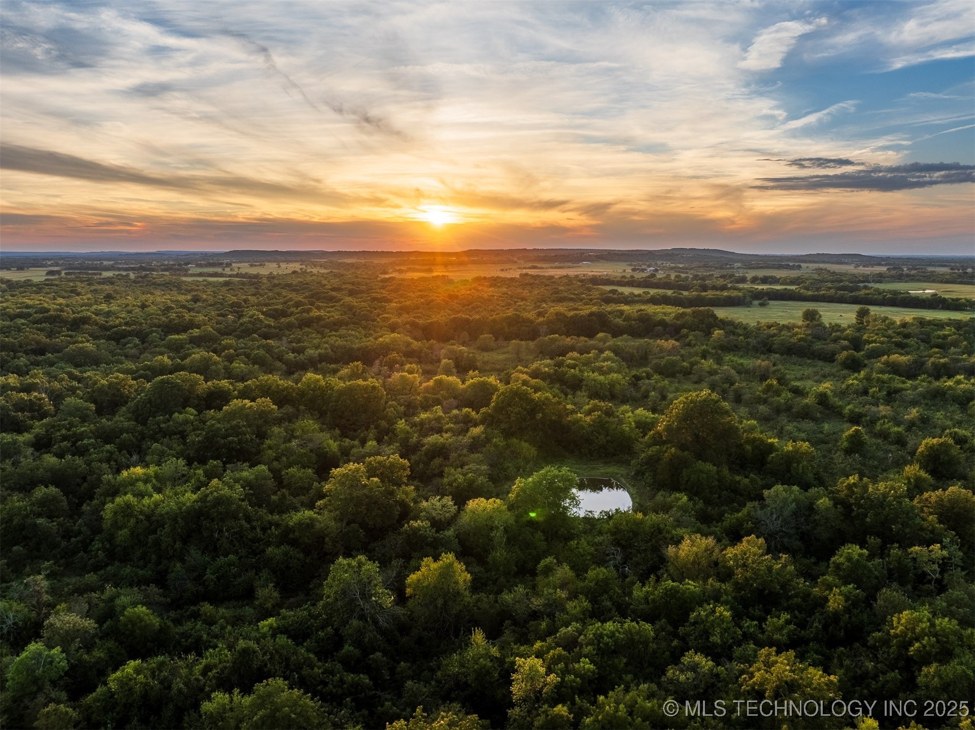 83 E 1010 Property Photo 2