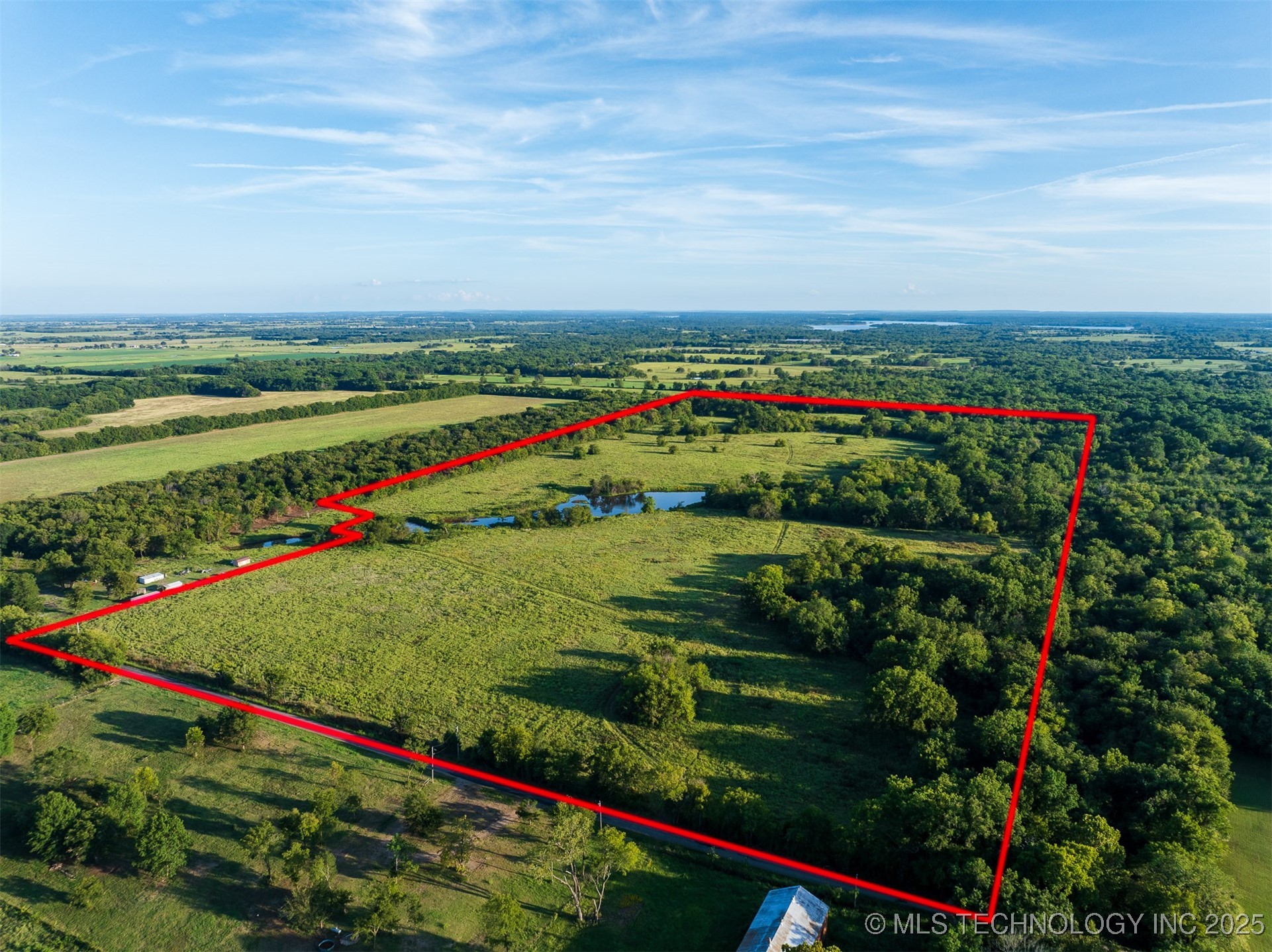 83 E 1010 Property Photo 9