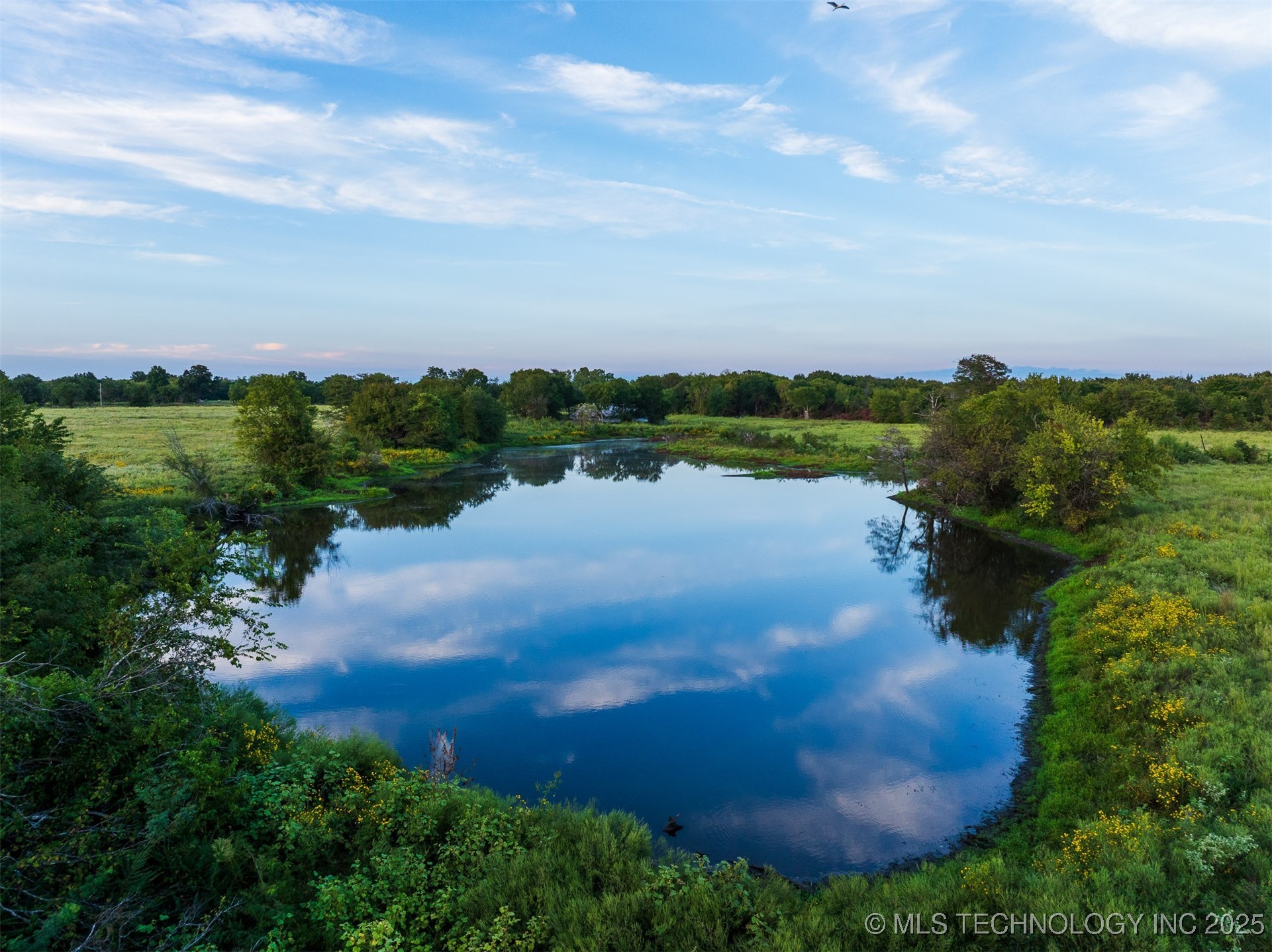 83 E 1010 Property Photo 11