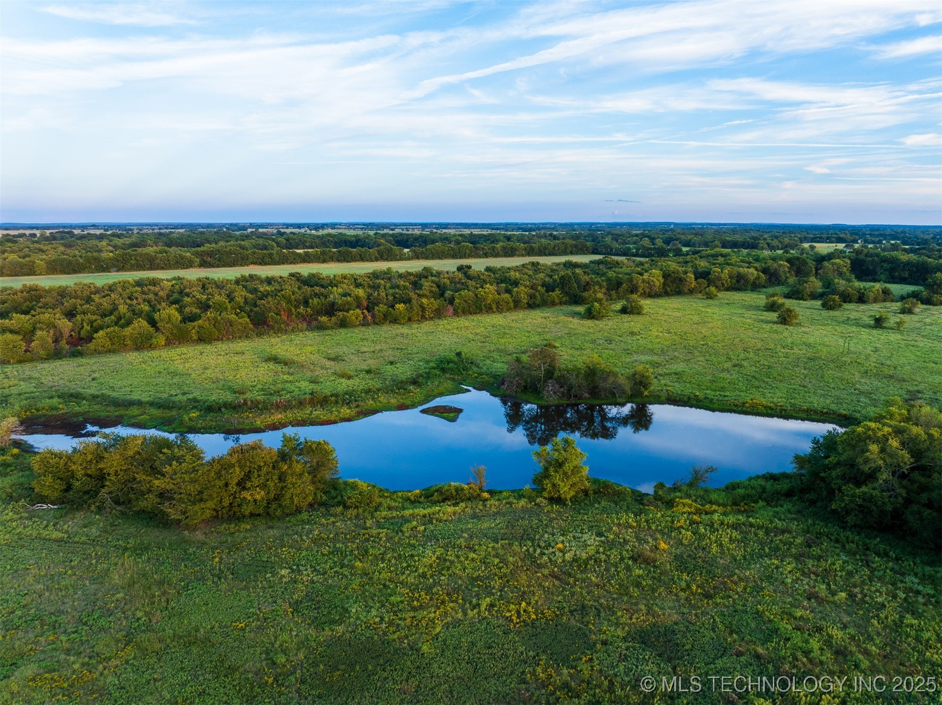 83 E 1010 Property Photo 20