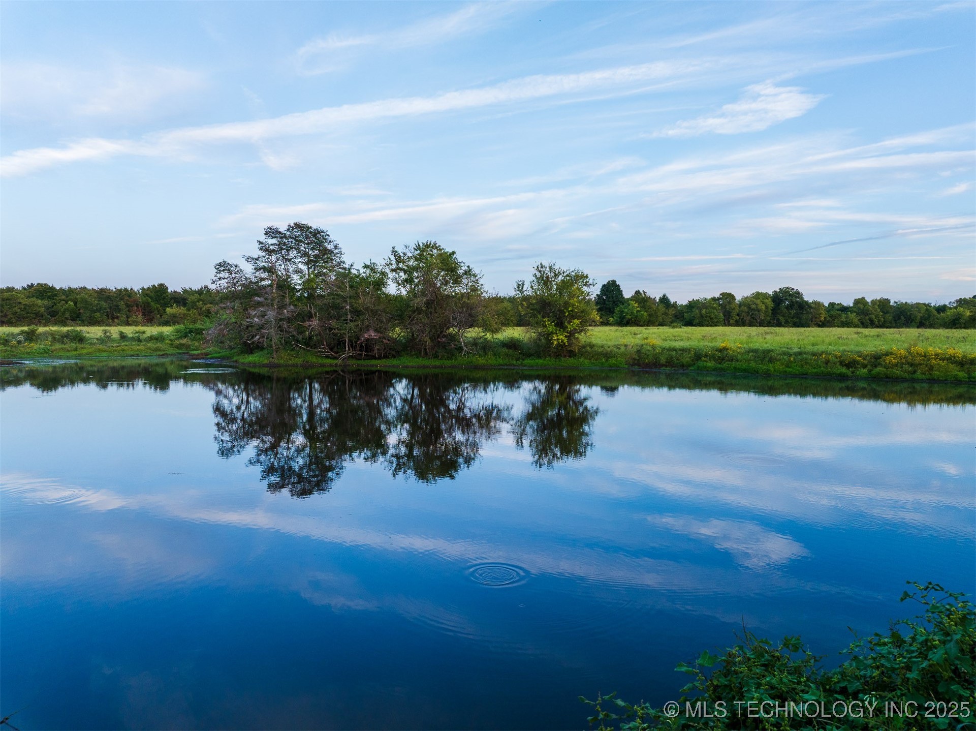 83 E 1010 Property Photo 24