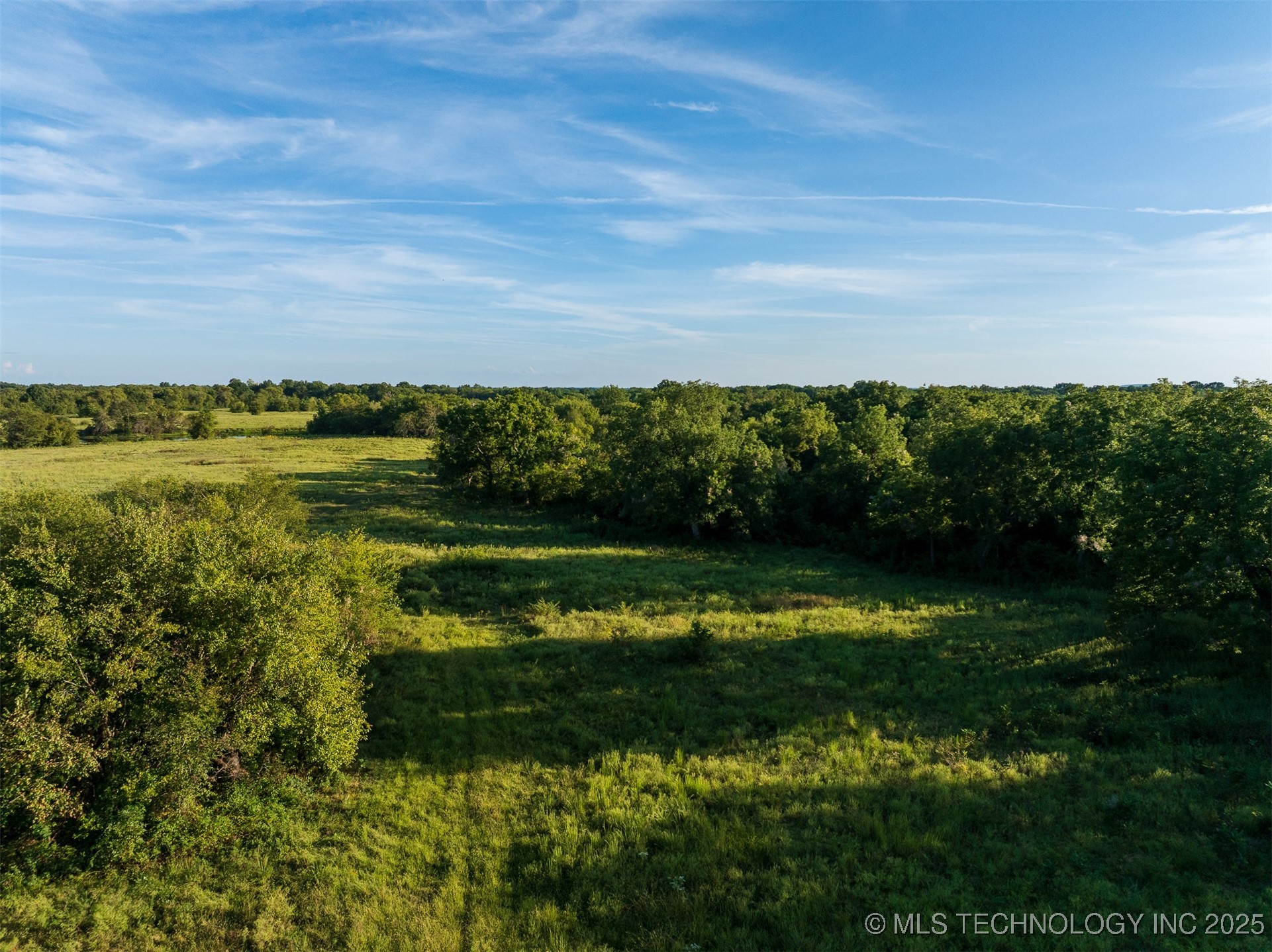 83 E 1010 Property Photo 27