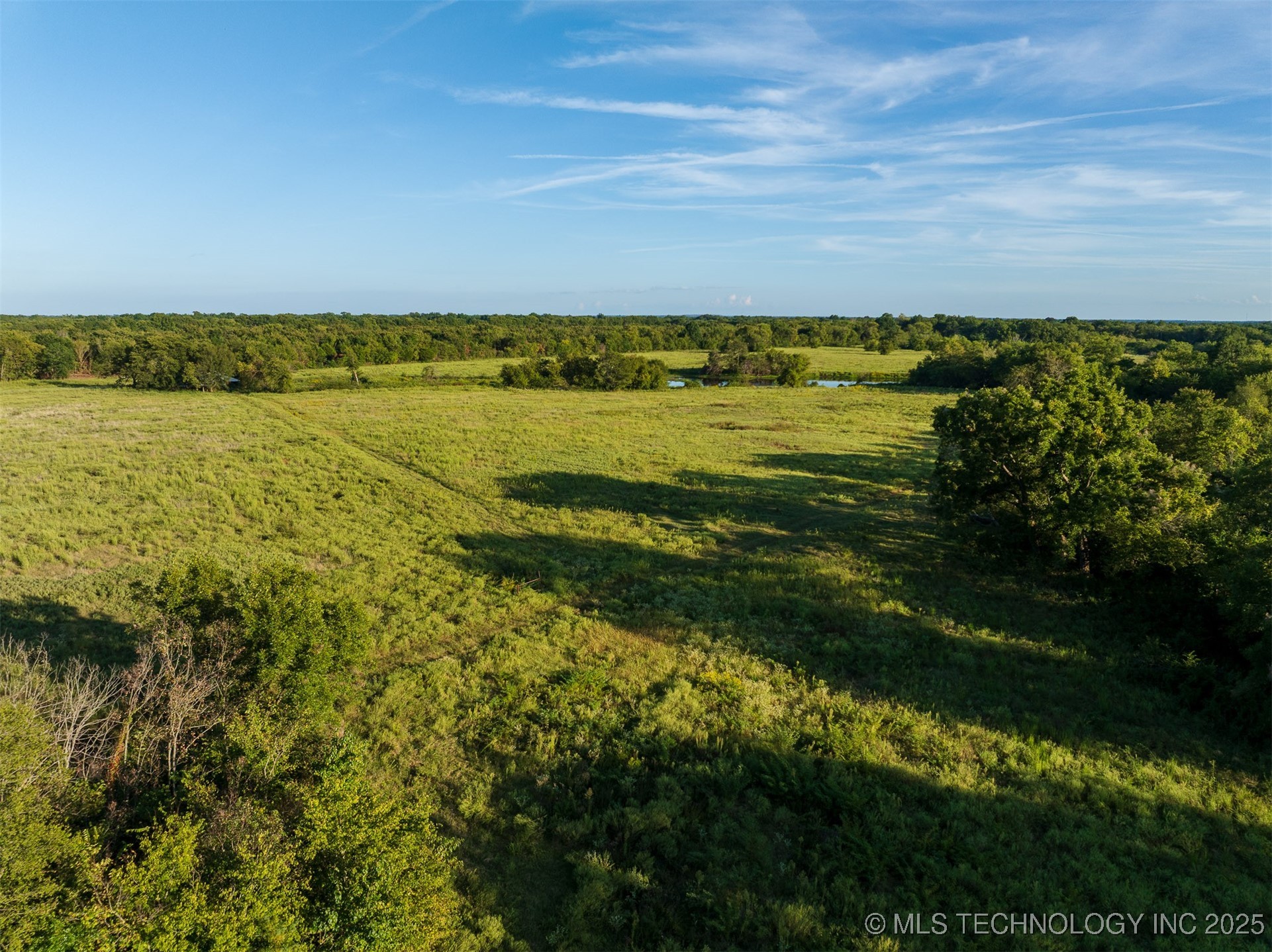 83 E 1010 Property Photo 28