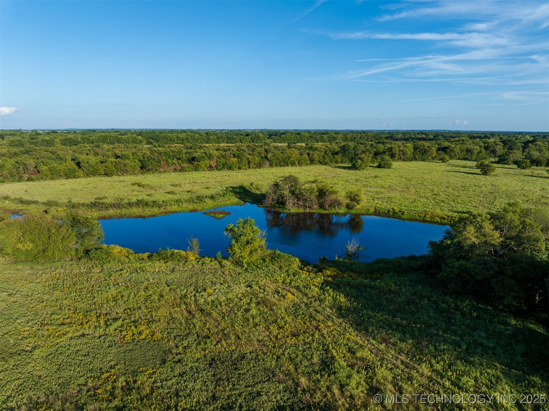 83 E 1010 Property Photo 31