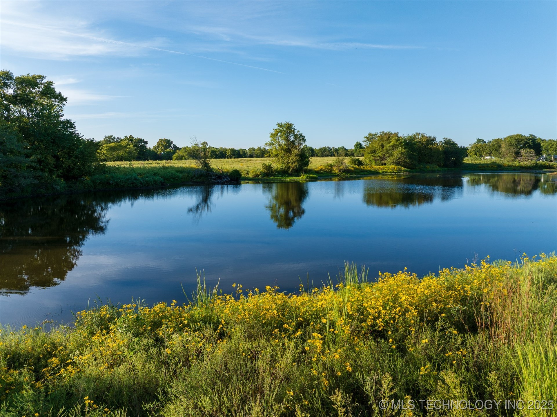 83 E 1010 Property Photo 37