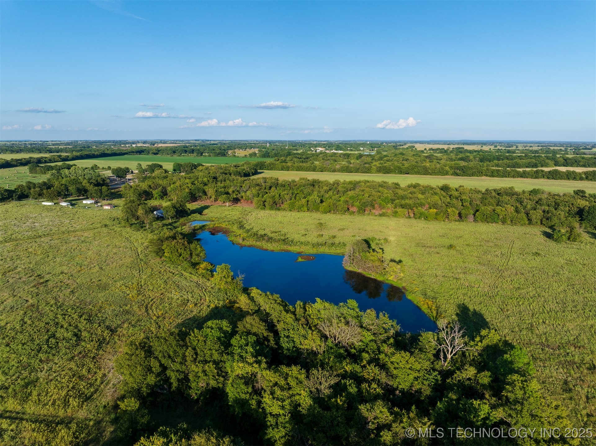83 E 1010 Property Photo 39