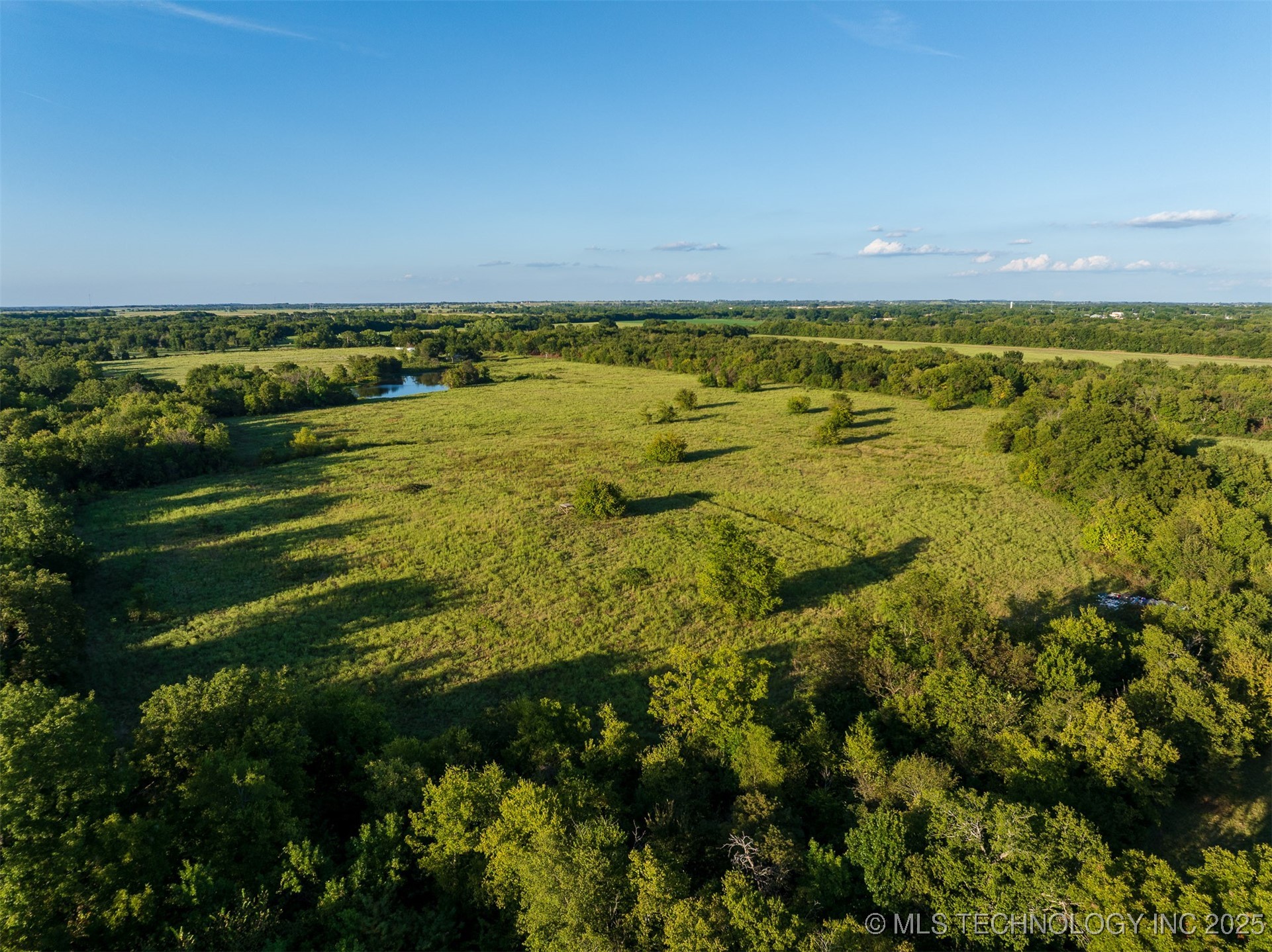 83 E 1010 Property Photo 44