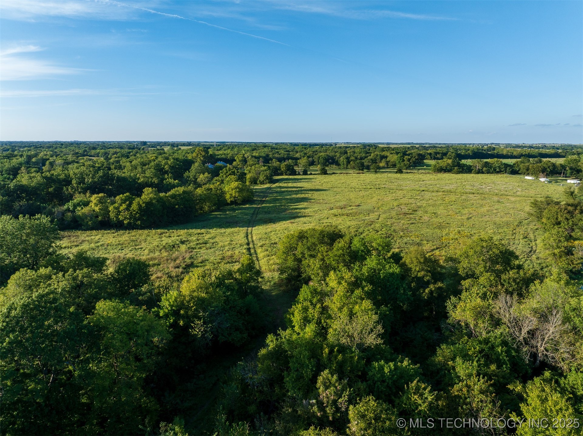 83 E 1010 Property Photo 47