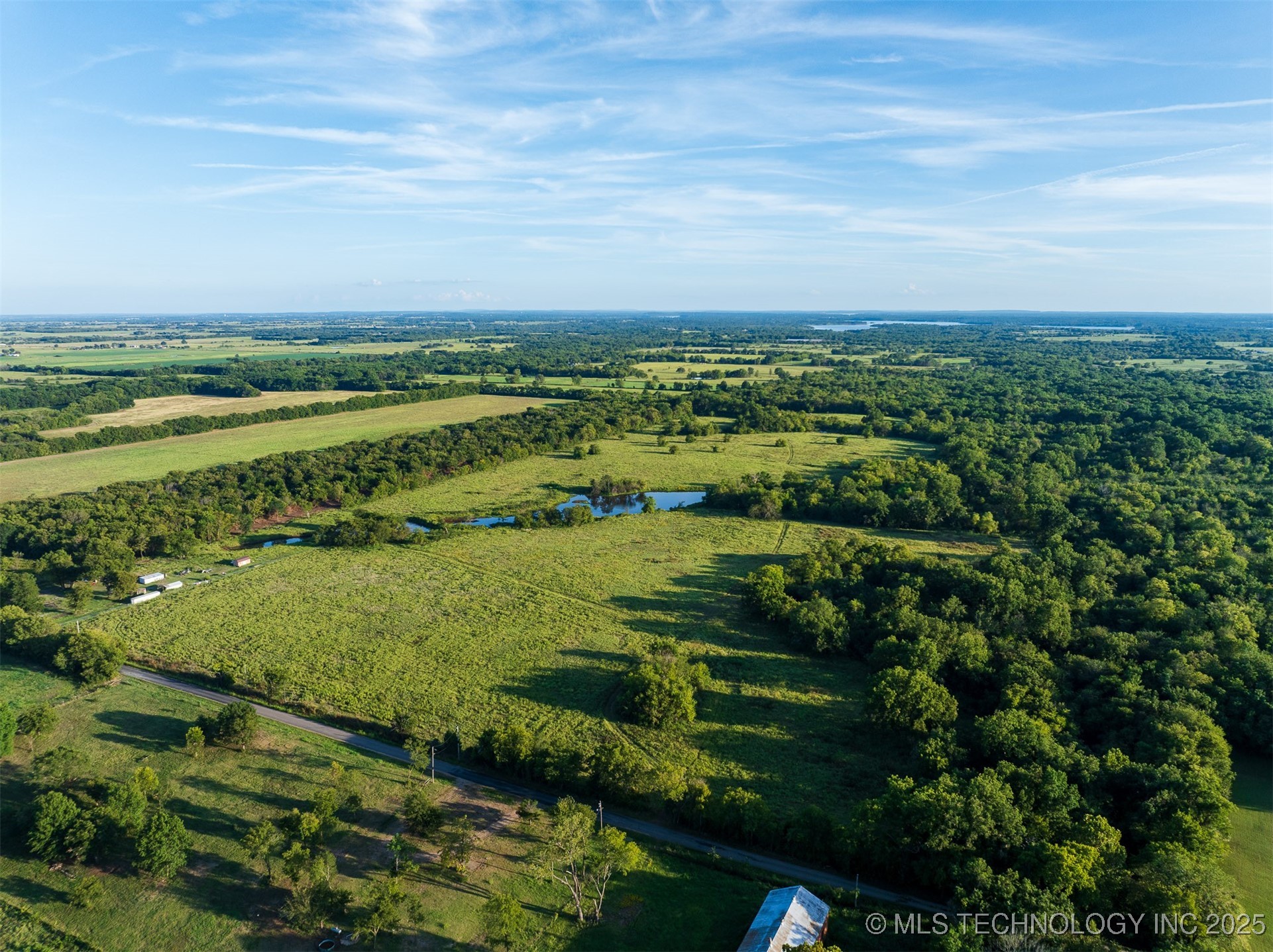83 E 1010 Property Photo 51