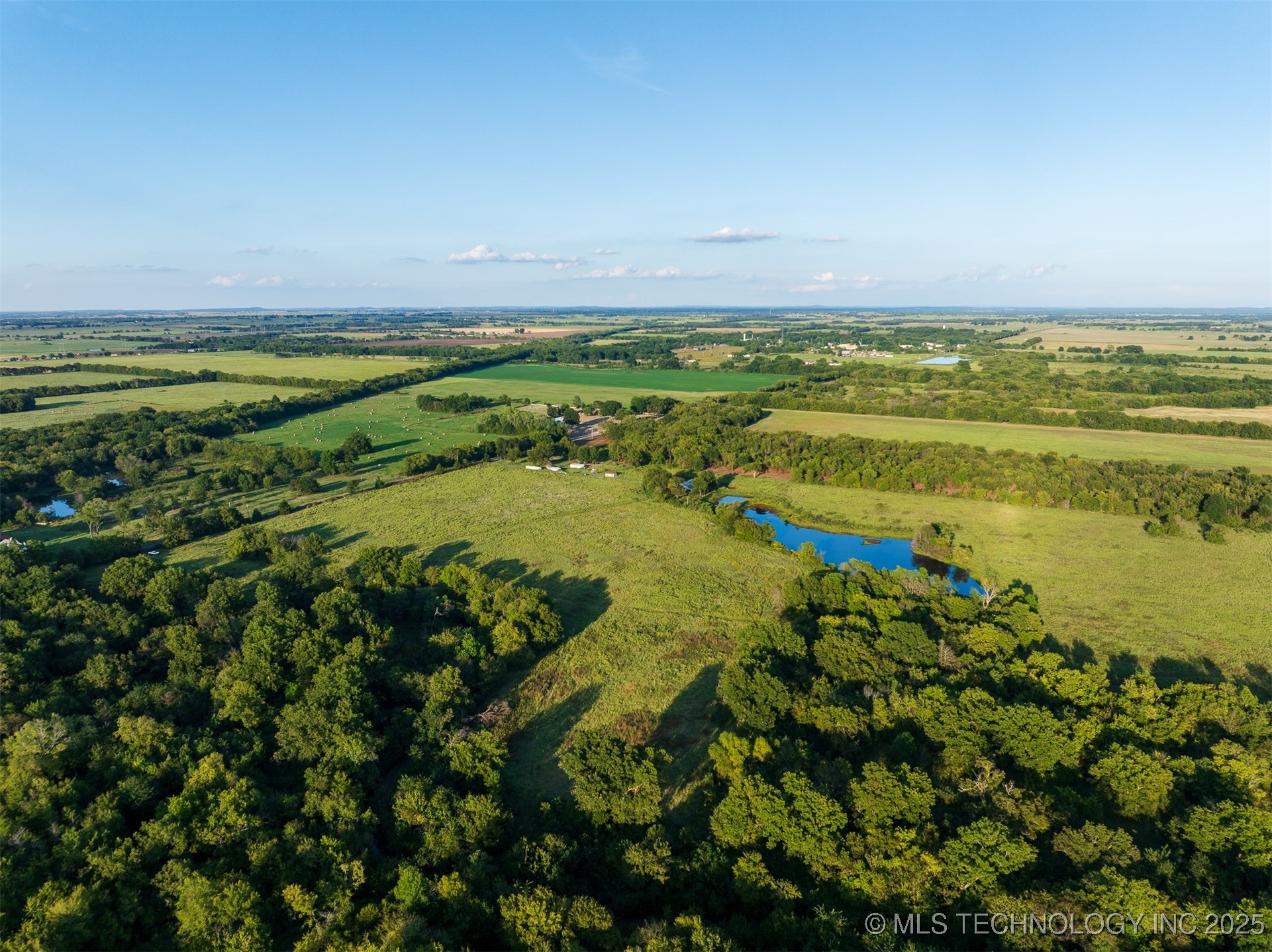 83 E 1010 Property Photo 55