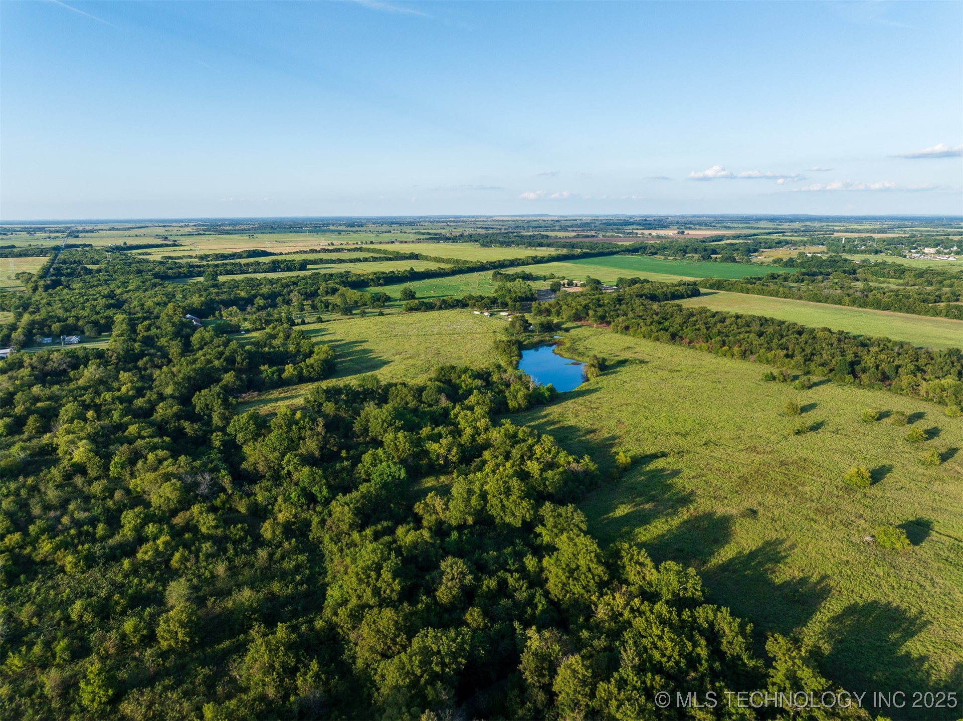 83 E 1010 Property Photo 56