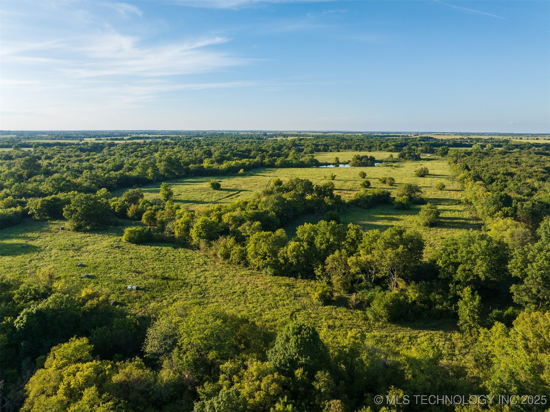 83 E 1010 Property Photo 62