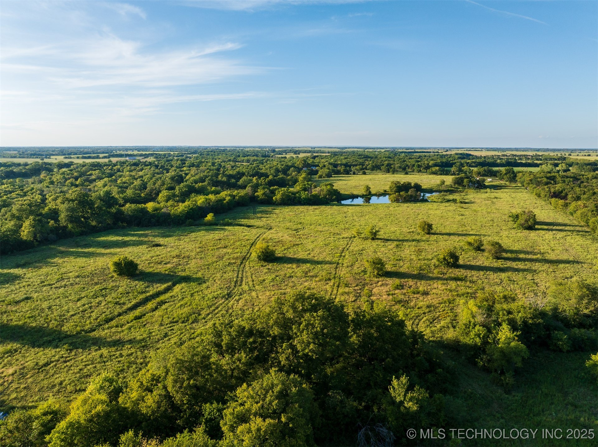 83 E 1010 Property Photo 64