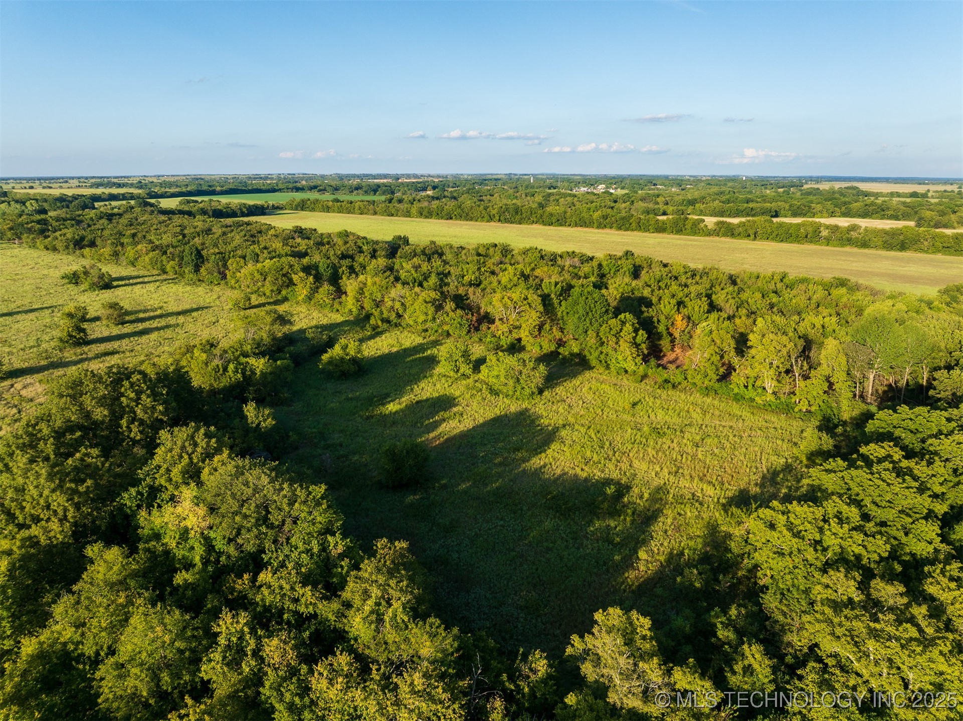 83 E 1010 Property Photo 65