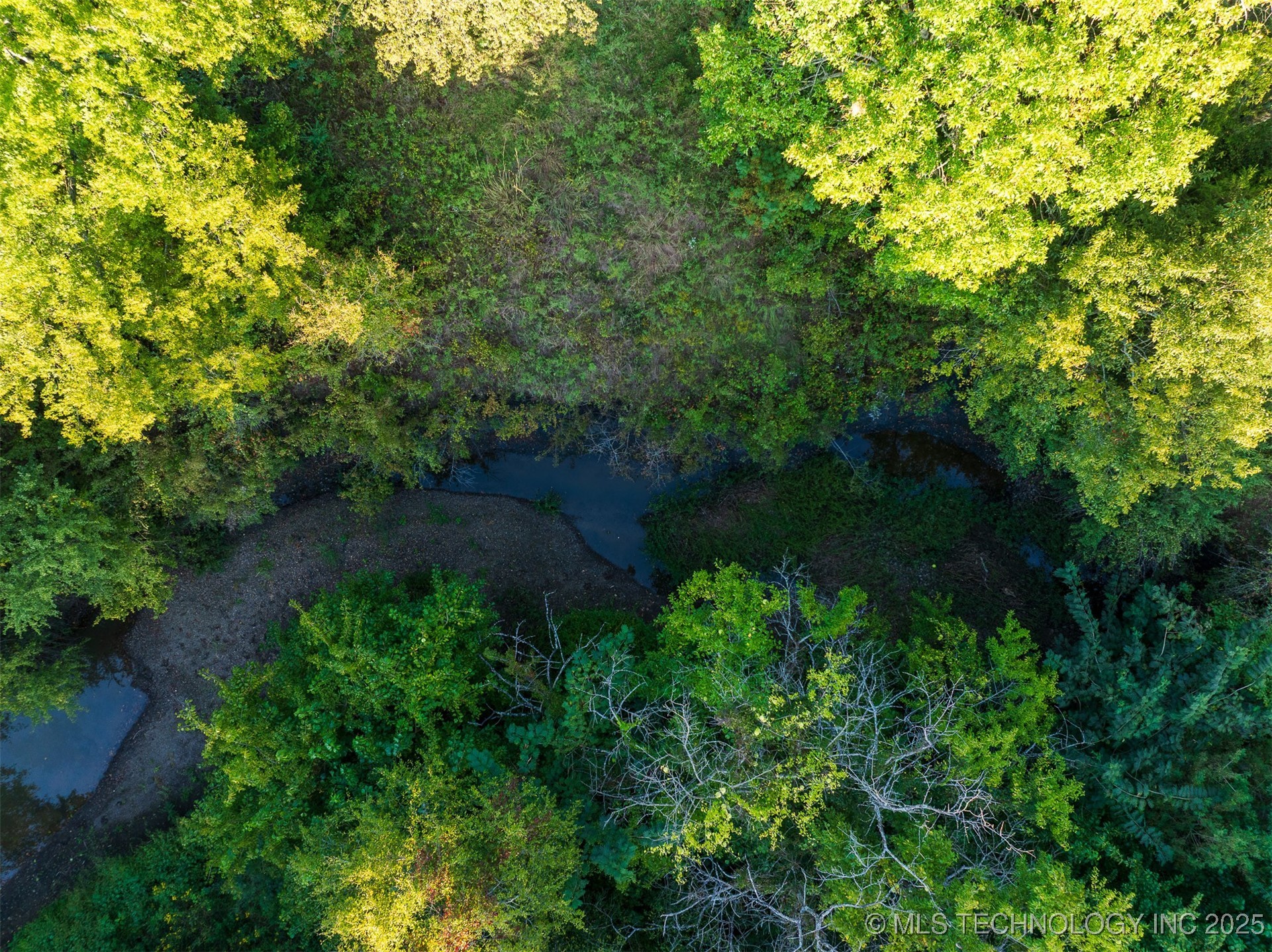 83 E 1010 Property Photo 69