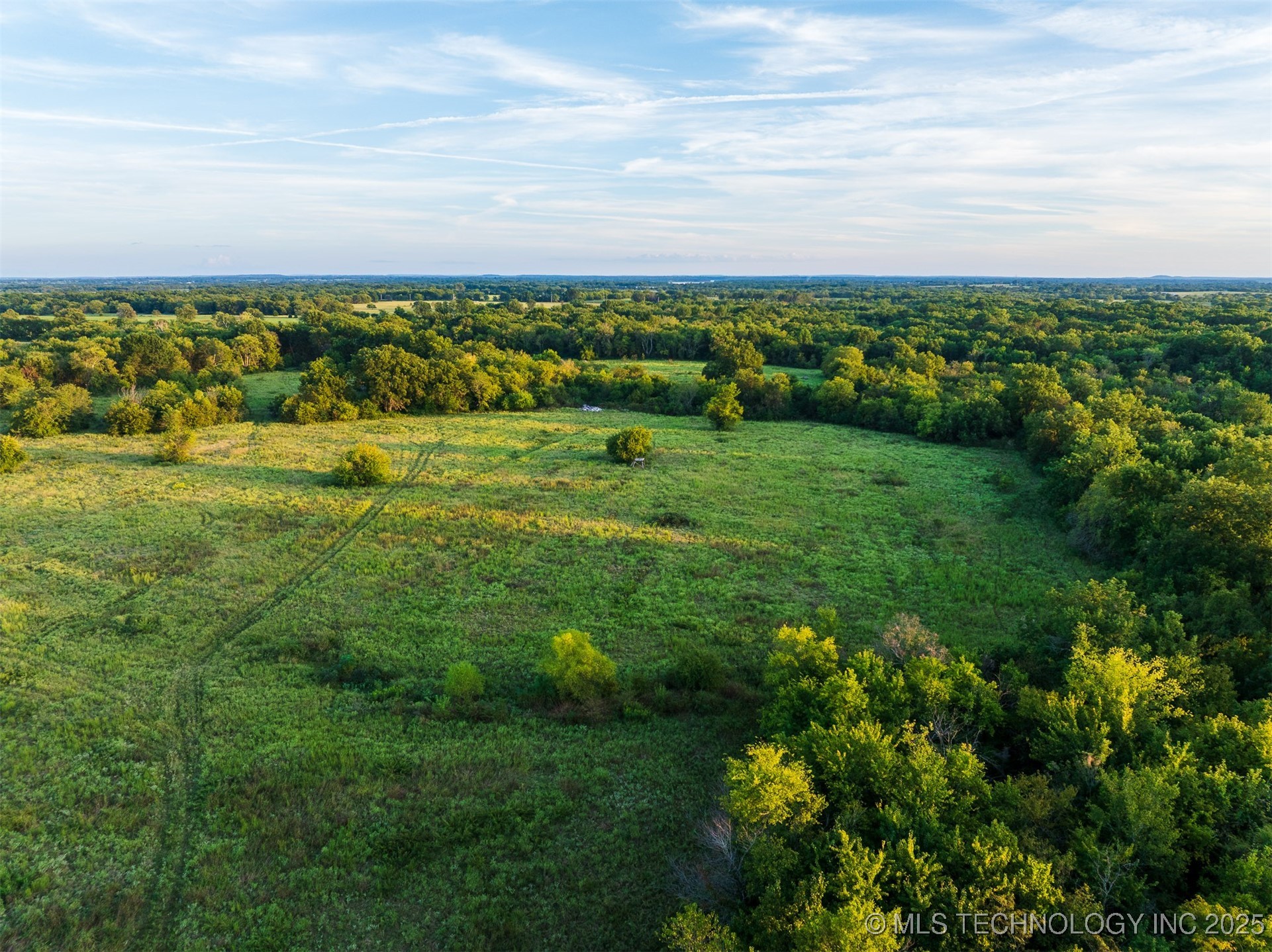 83 E 1010 Property Photo 77