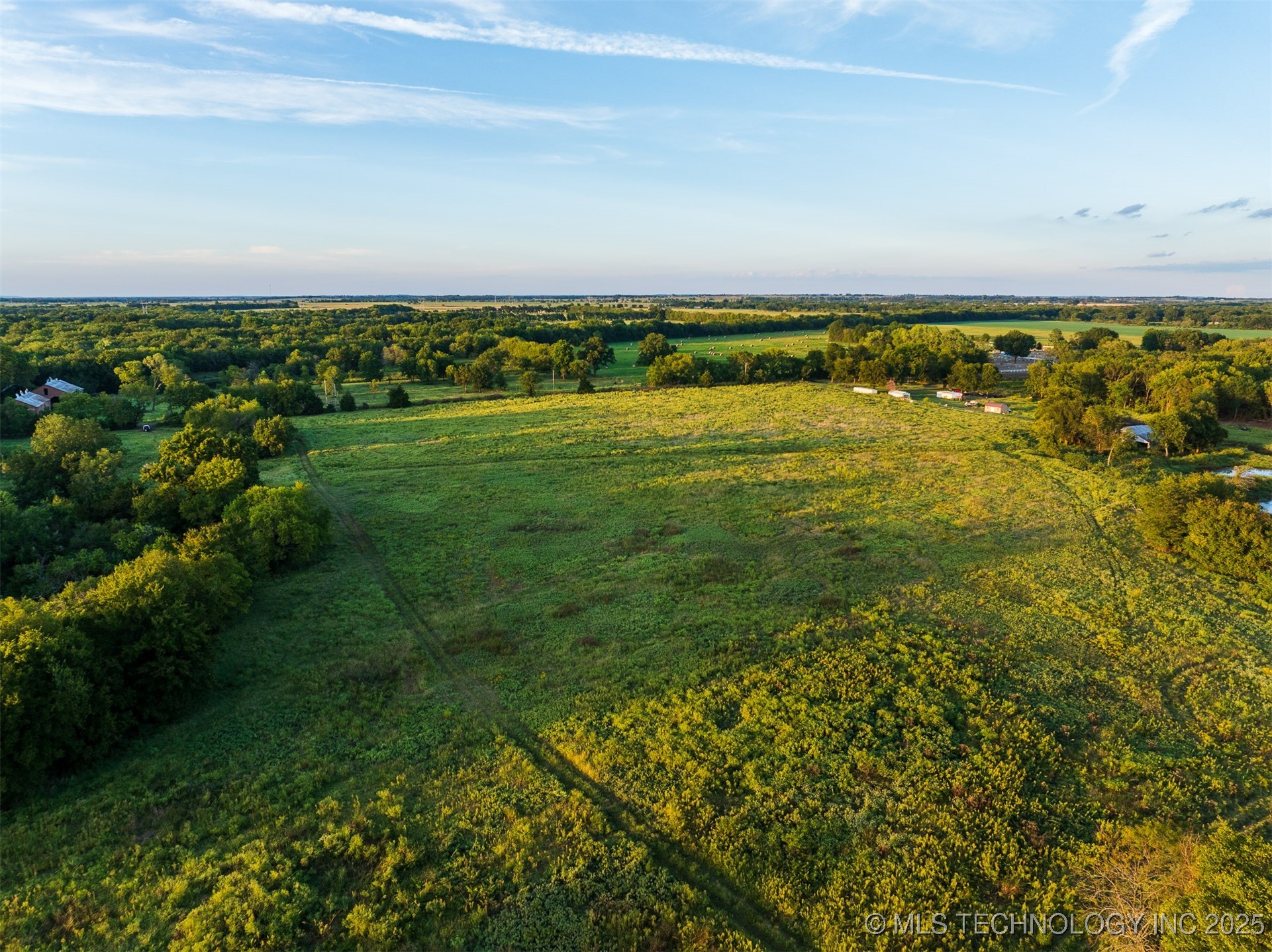 83 E 1010 Property Photo 80