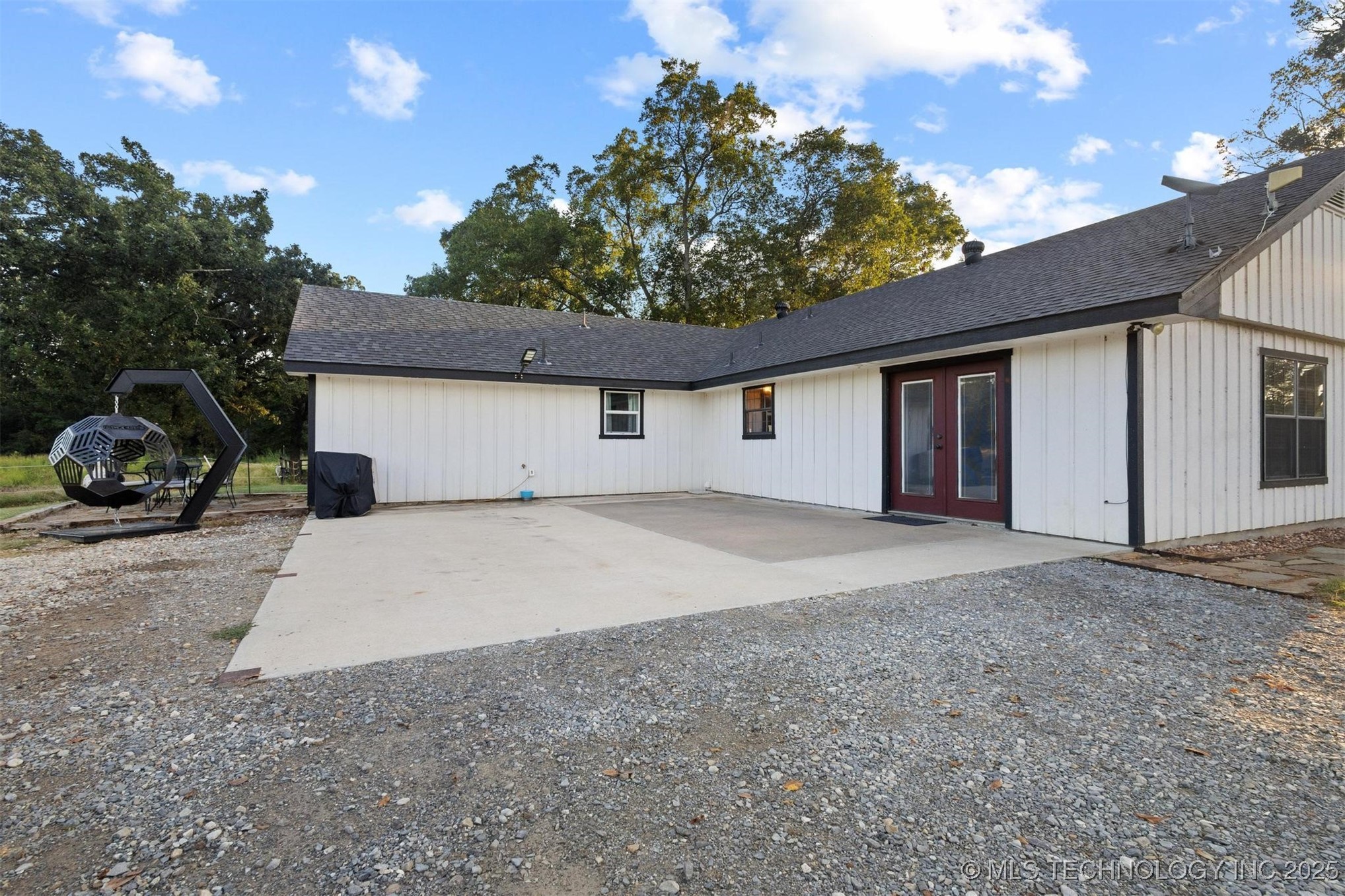 17428 Cumberland Road Property Photo 6