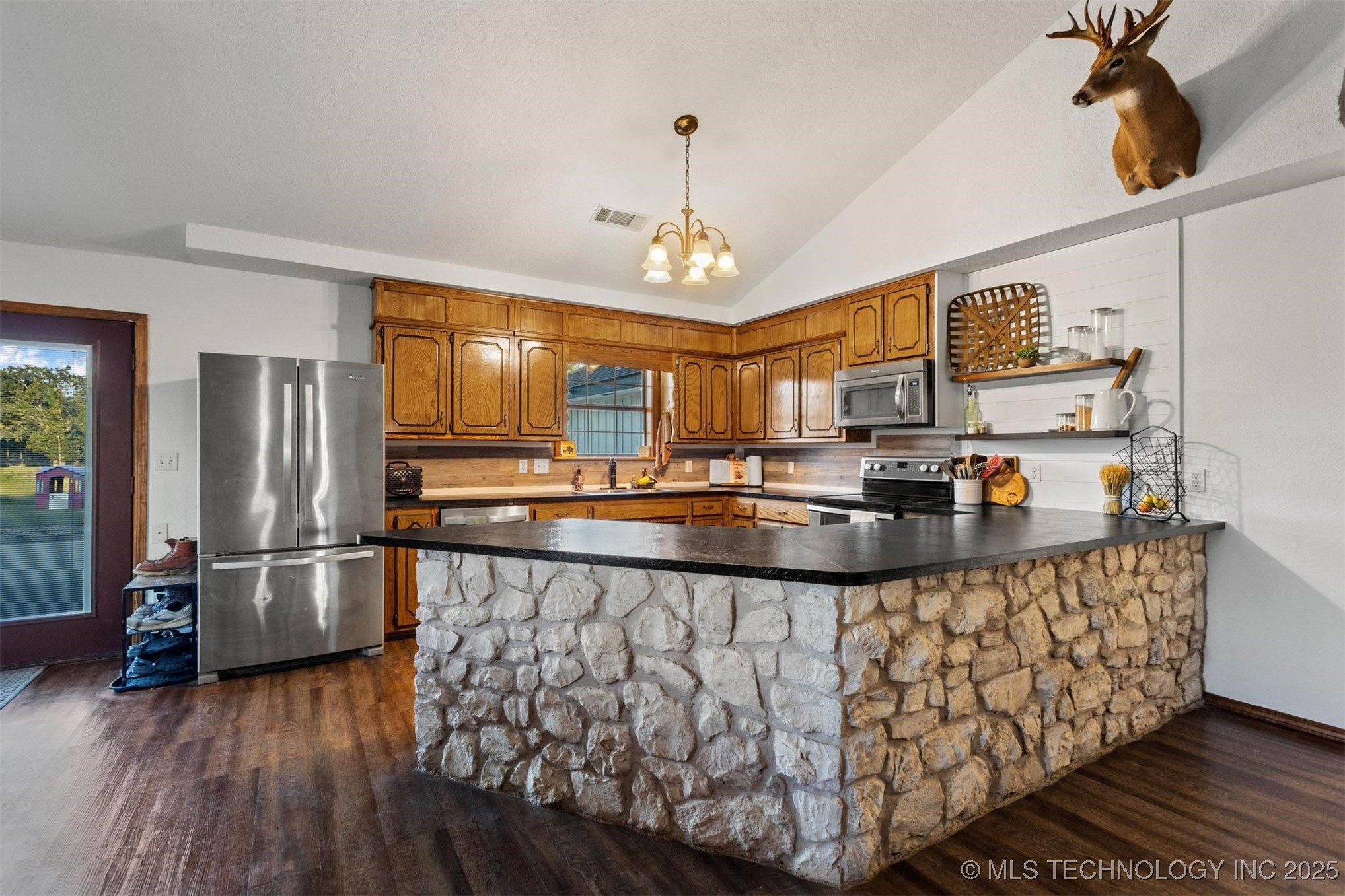 17428 Cumberland Road Property Photo 10