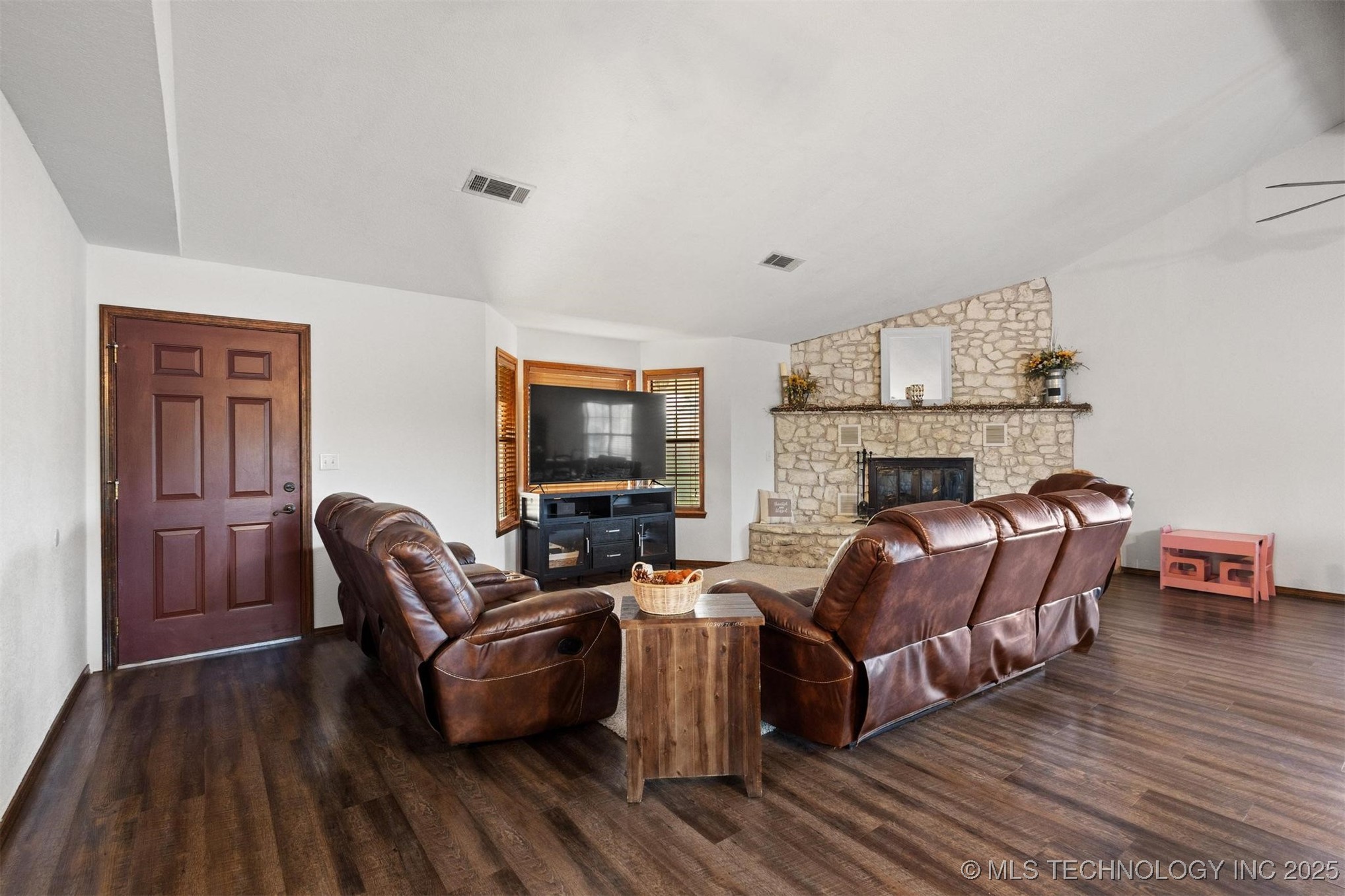 17428 Cumberland Road Property Photo 14