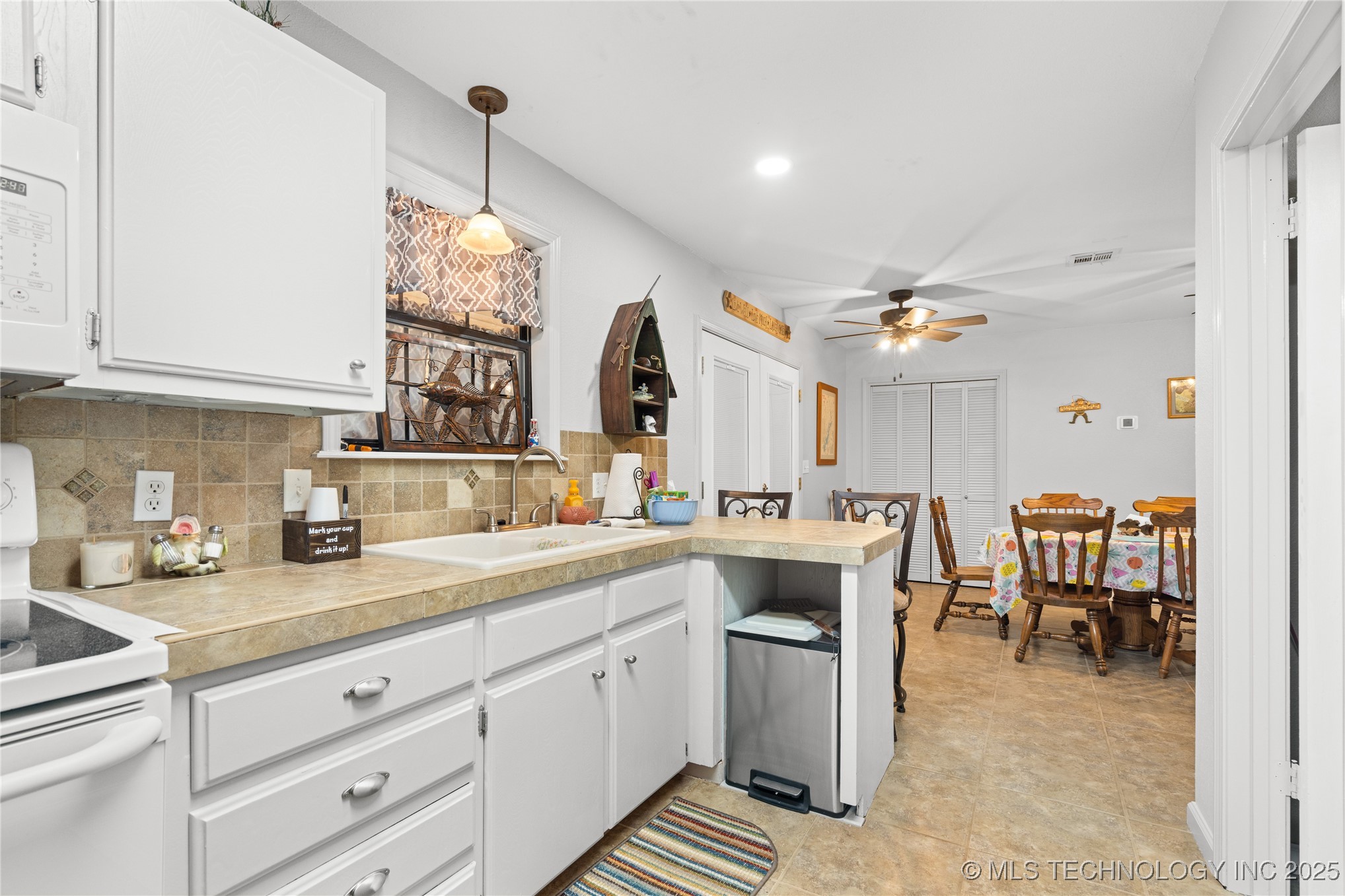 449609 E 953 Road Property Photo 10