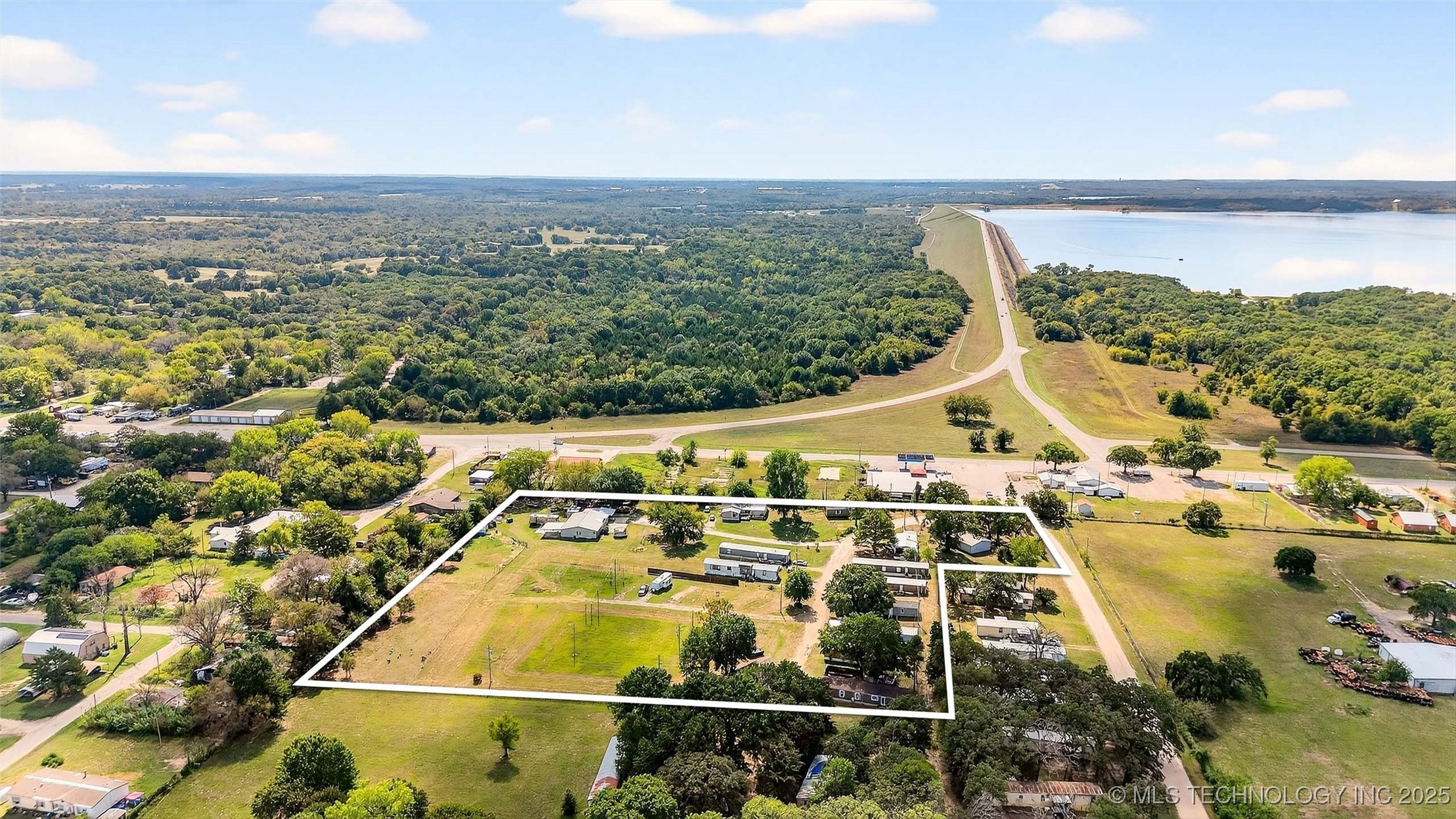 44 Minnow Cove Property Photo 2