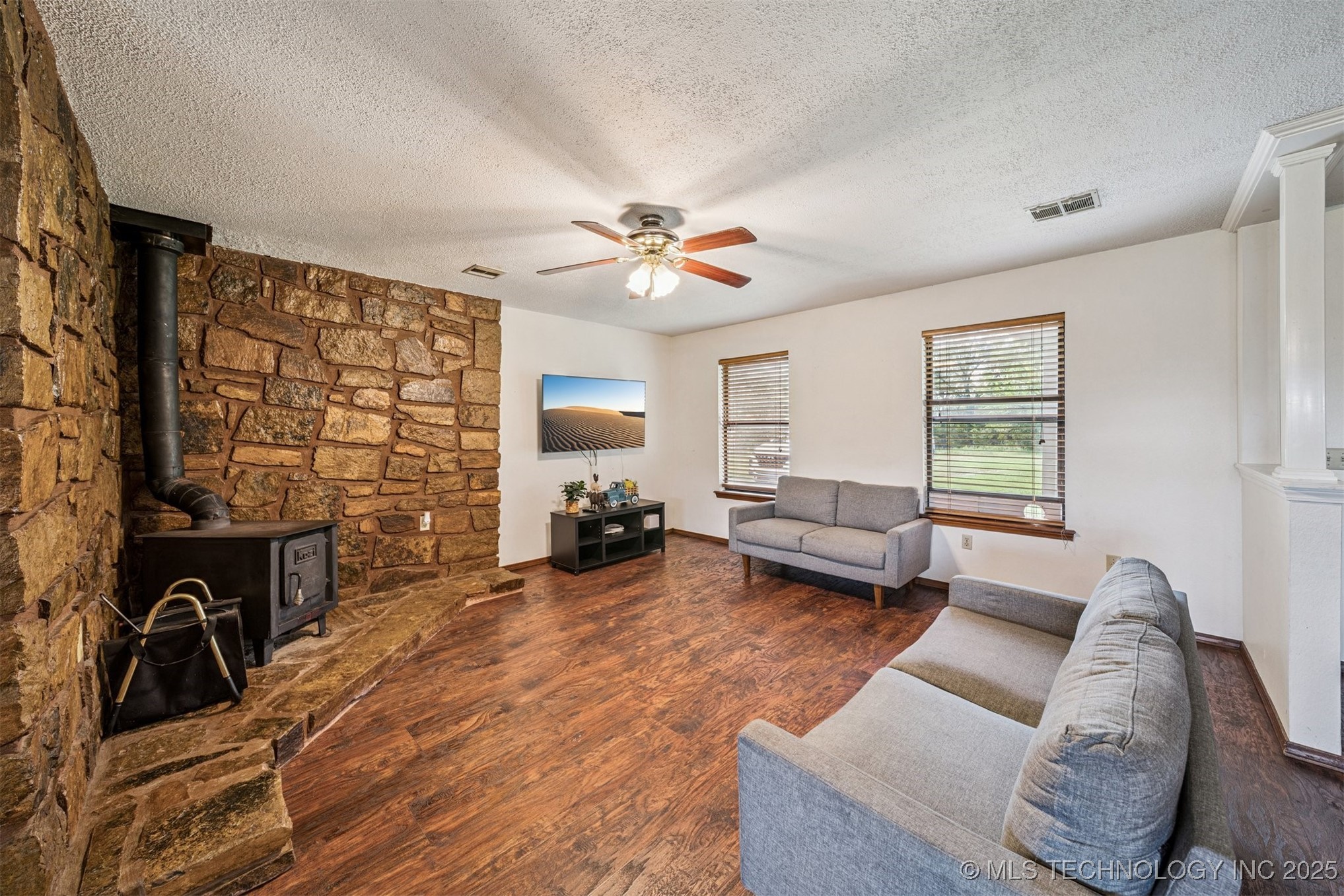 6312 N 428 Road Property Photo 5