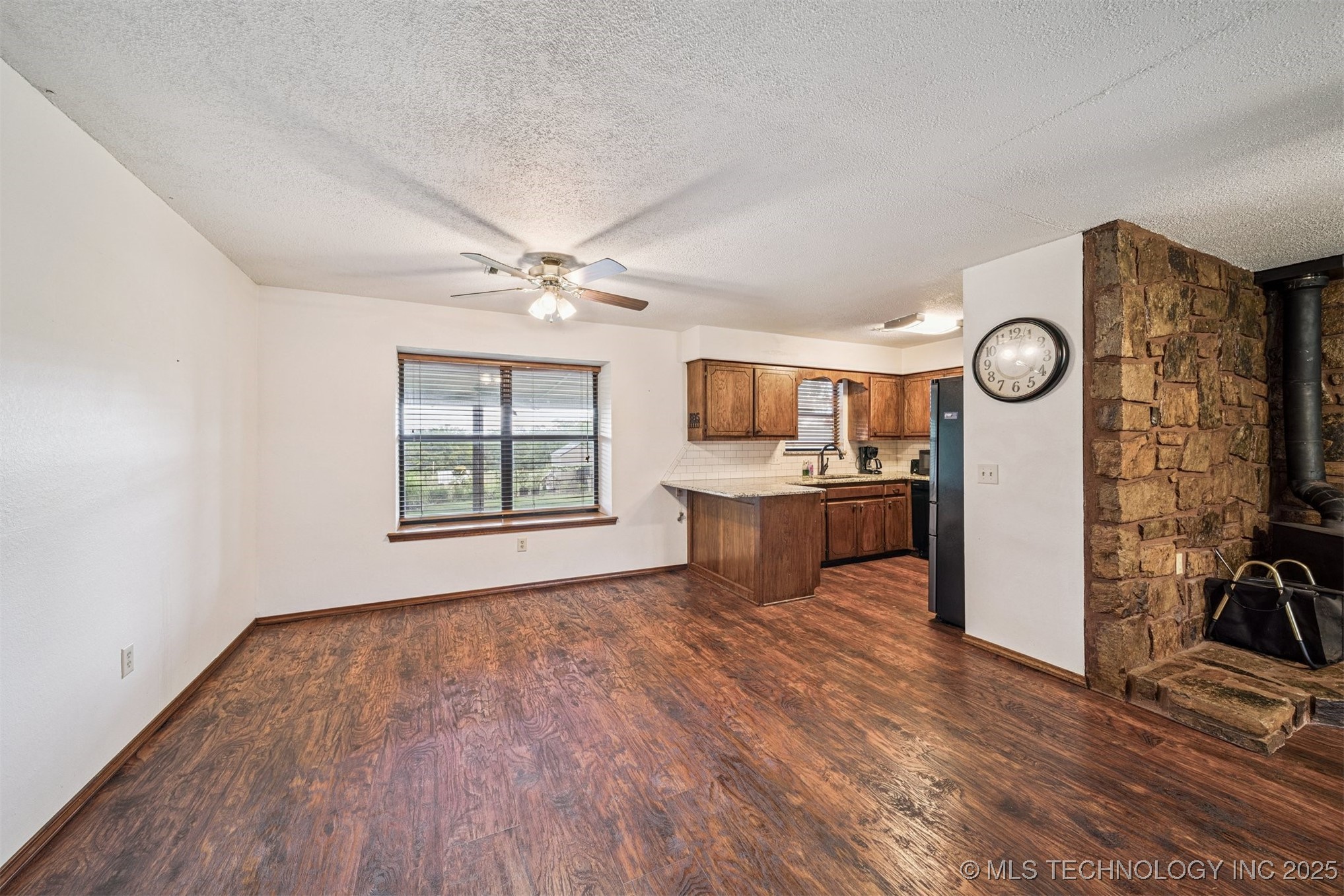 6312 N 428 Road Property Photo 8