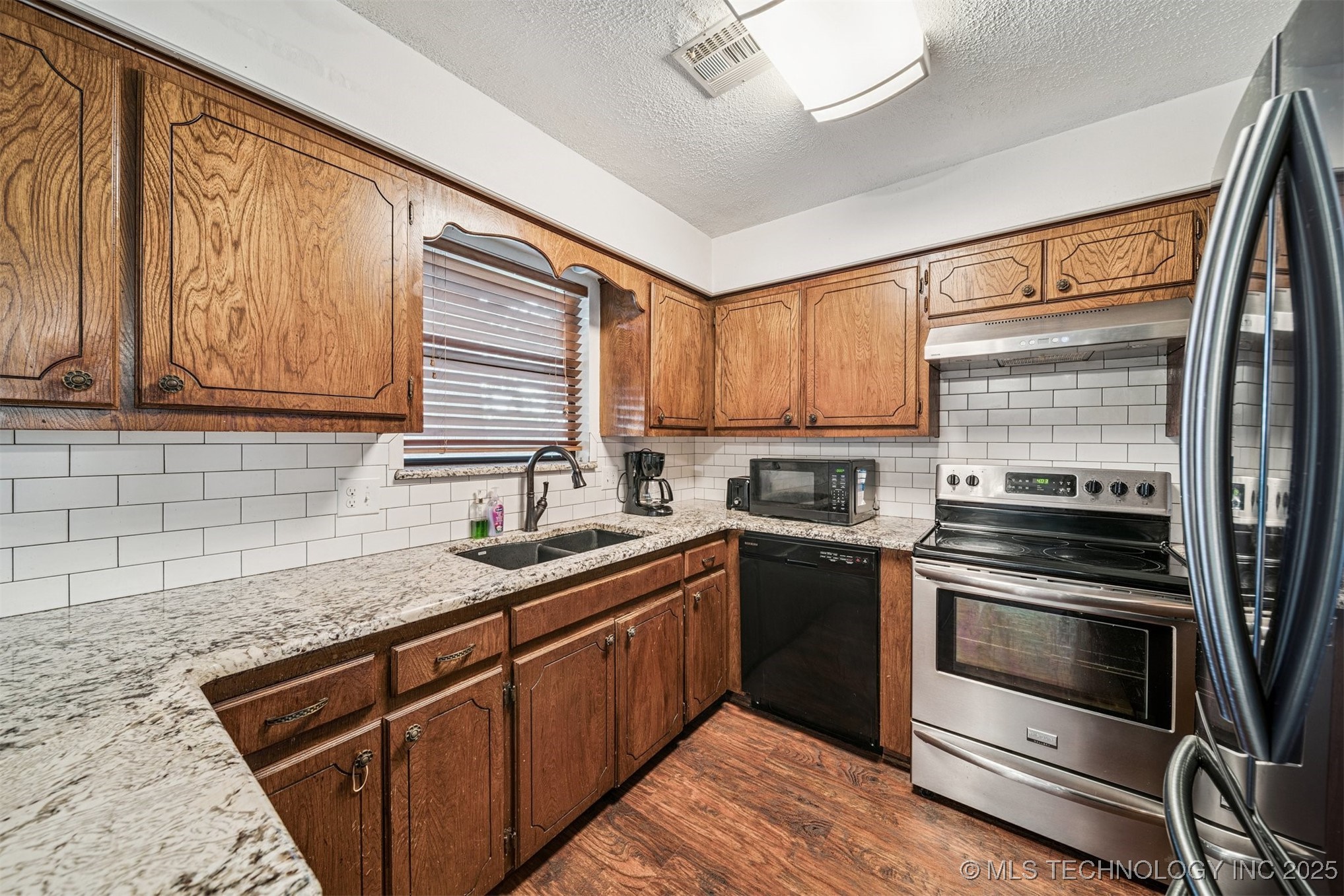 6312 N 428 Road Property Photo 10