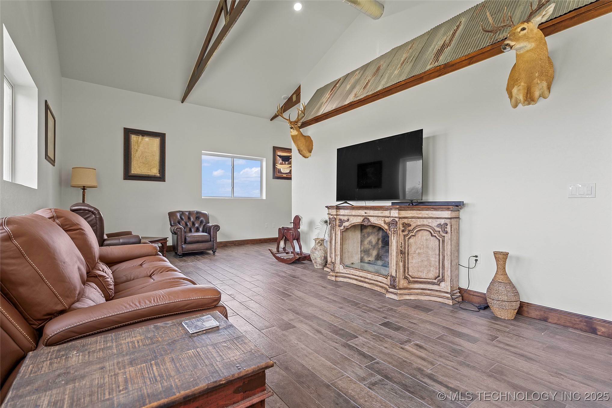 14750 Box Road Property Photo 4